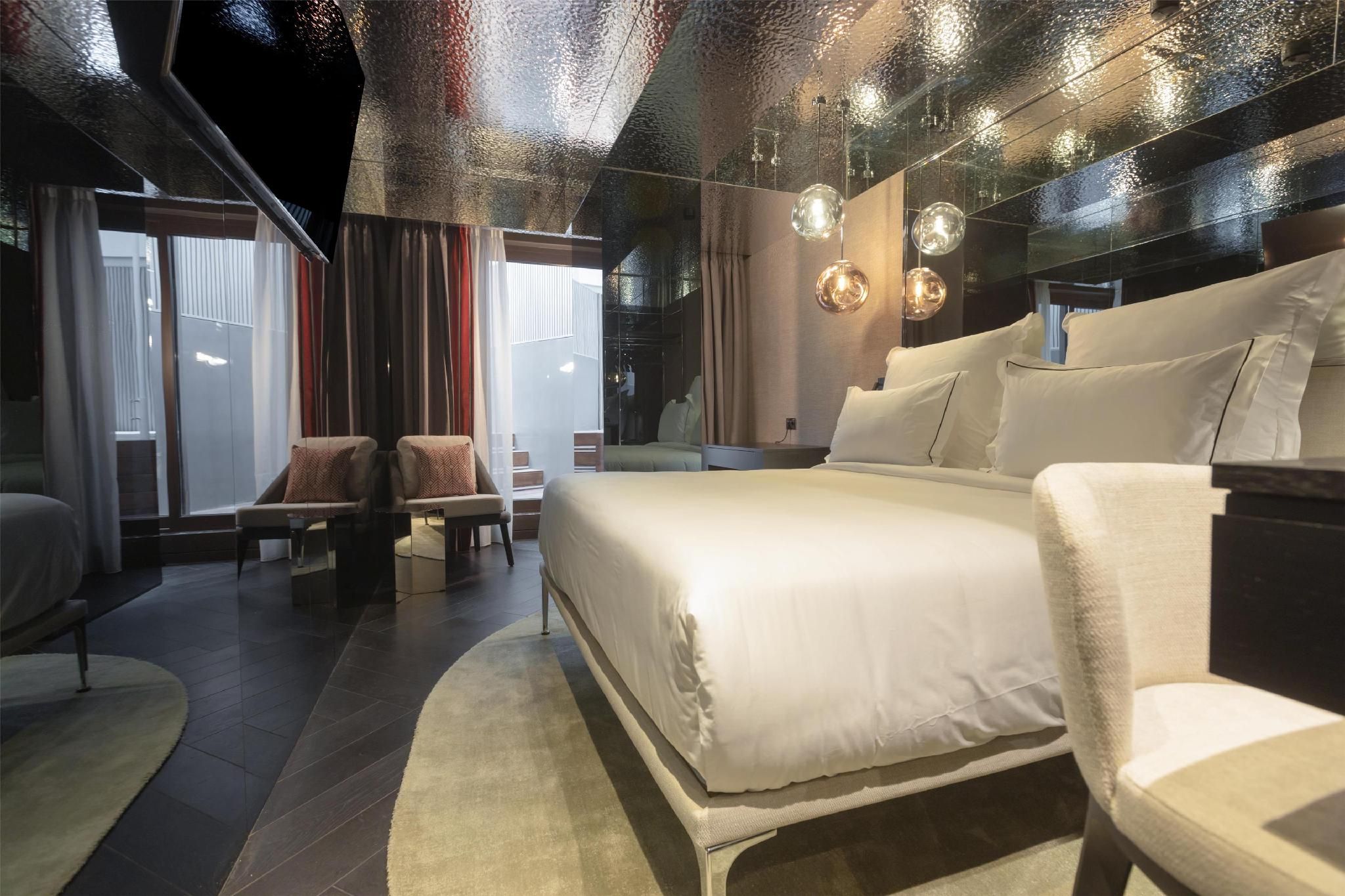 King One Bedroom Suite-Terrace And Whirlpool