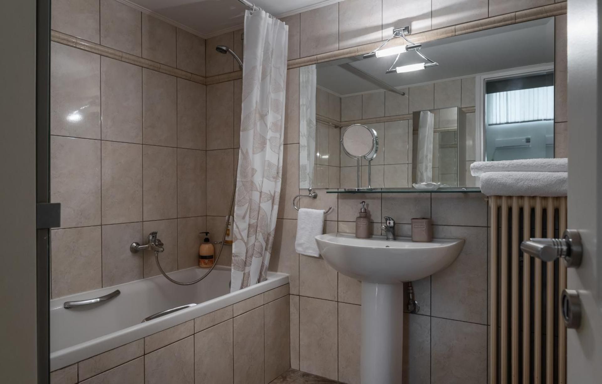 Acropolis Koukaki Loft Private Garden Loft 2