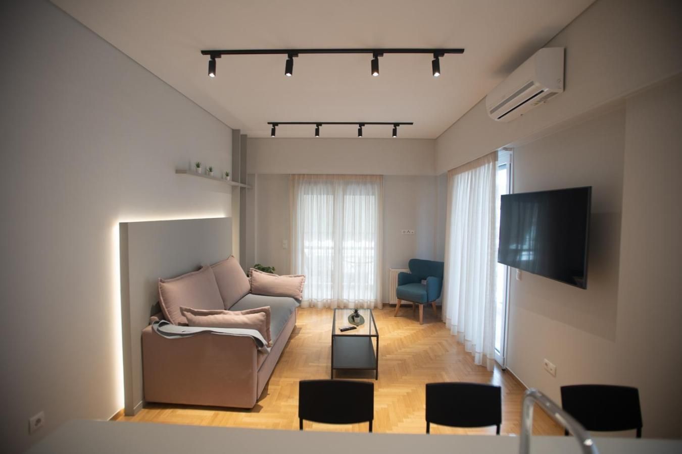 Acropolis Vibes Apartments One-Bedroom Apartment