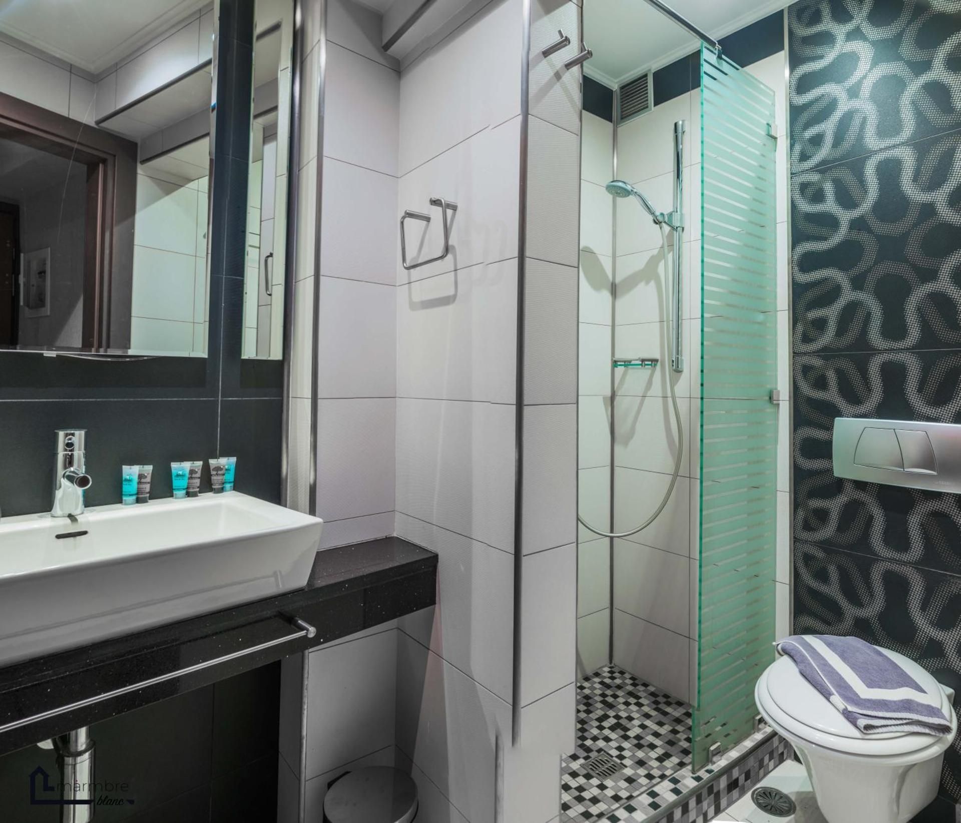 Economy Triple Room