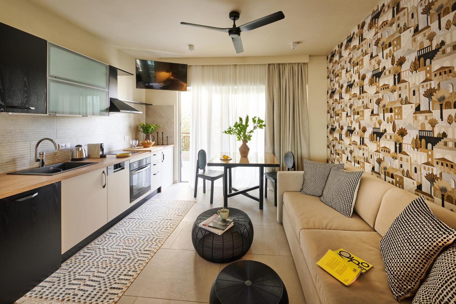 Superior One-Bedroom Apartment with Balcony