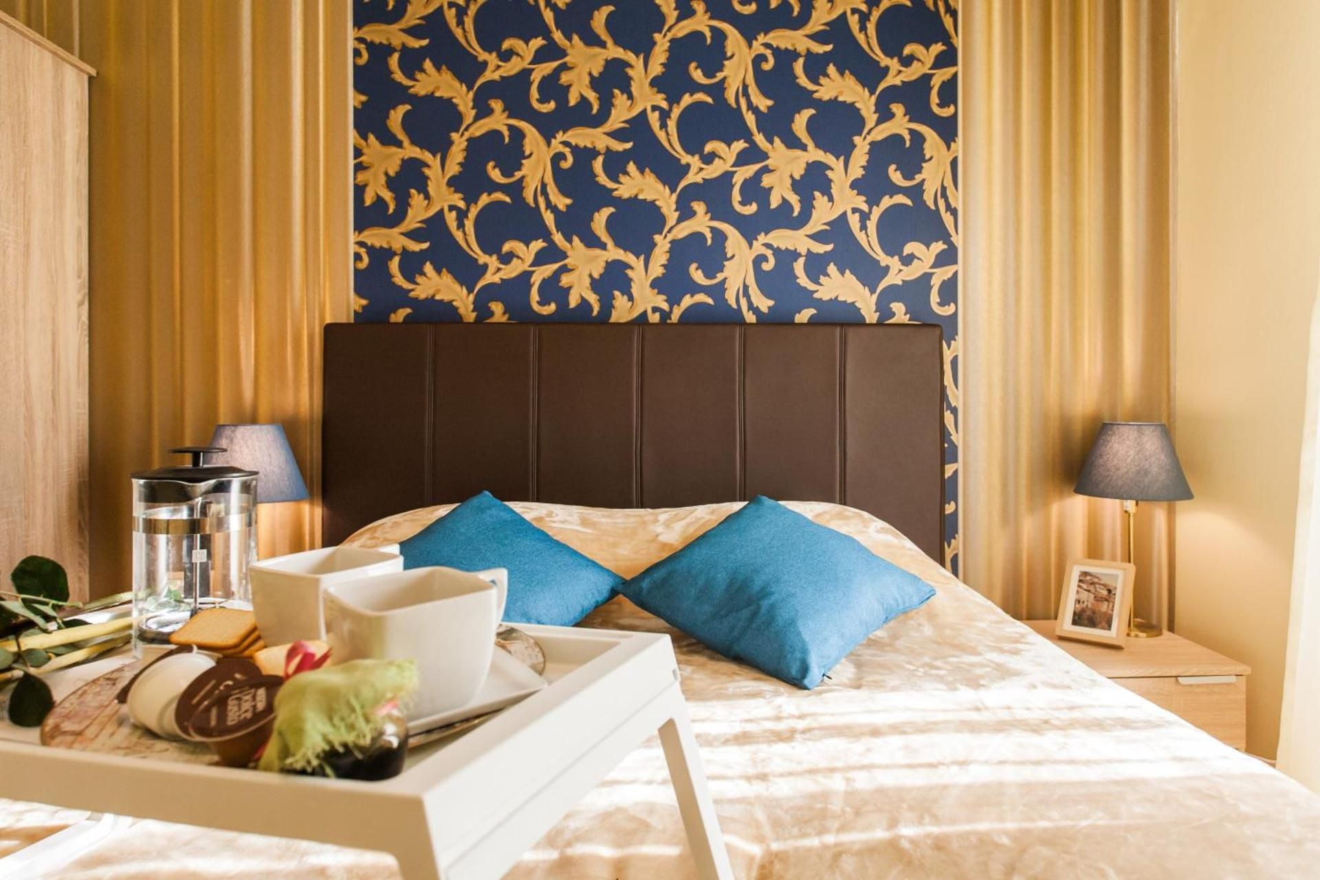 Double or Twin Room with Shared Bathroom
