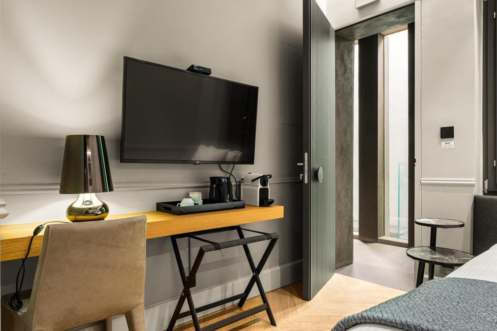 Small Single Room