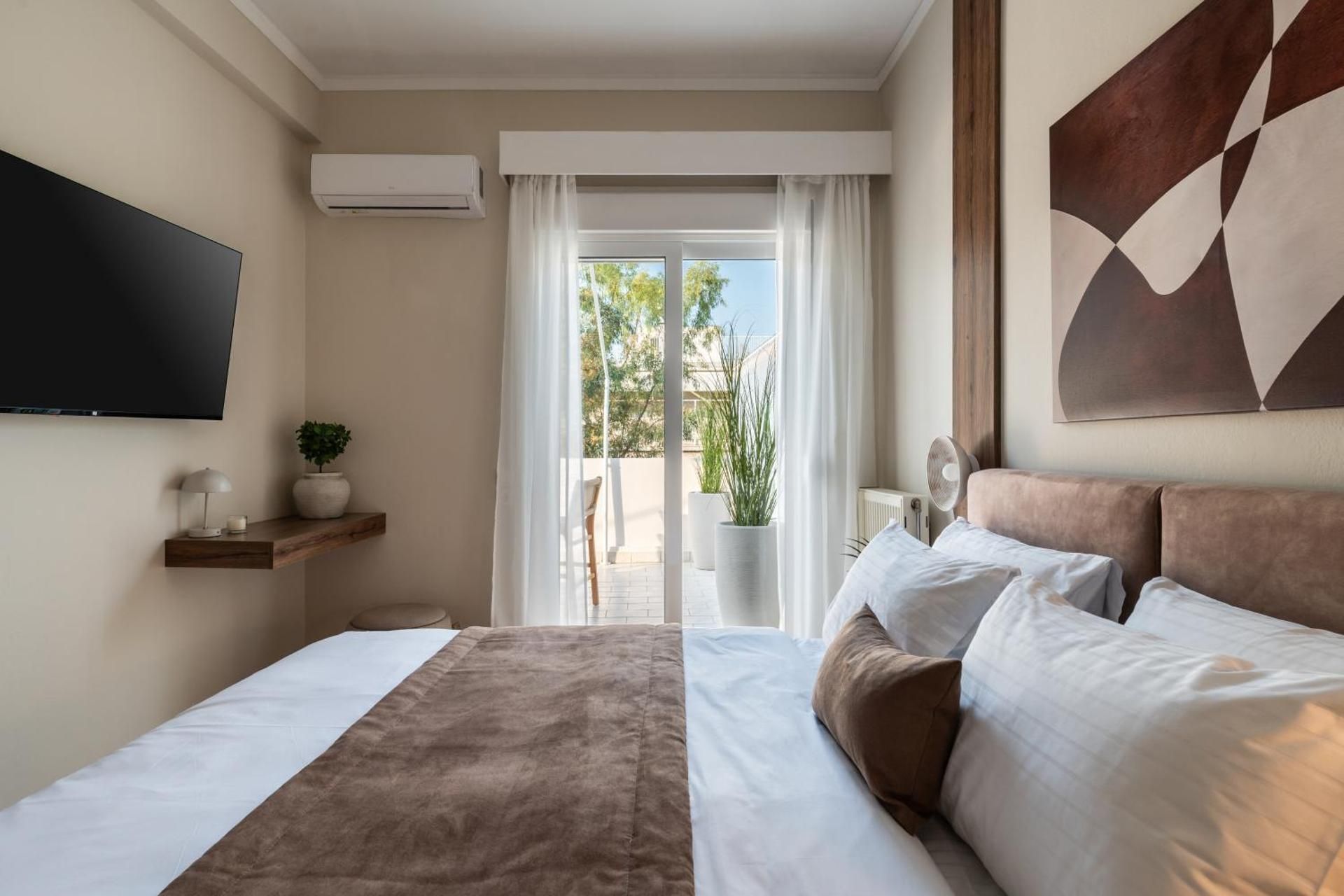 One-Bedroom Superior Apartment with Plunge Pool