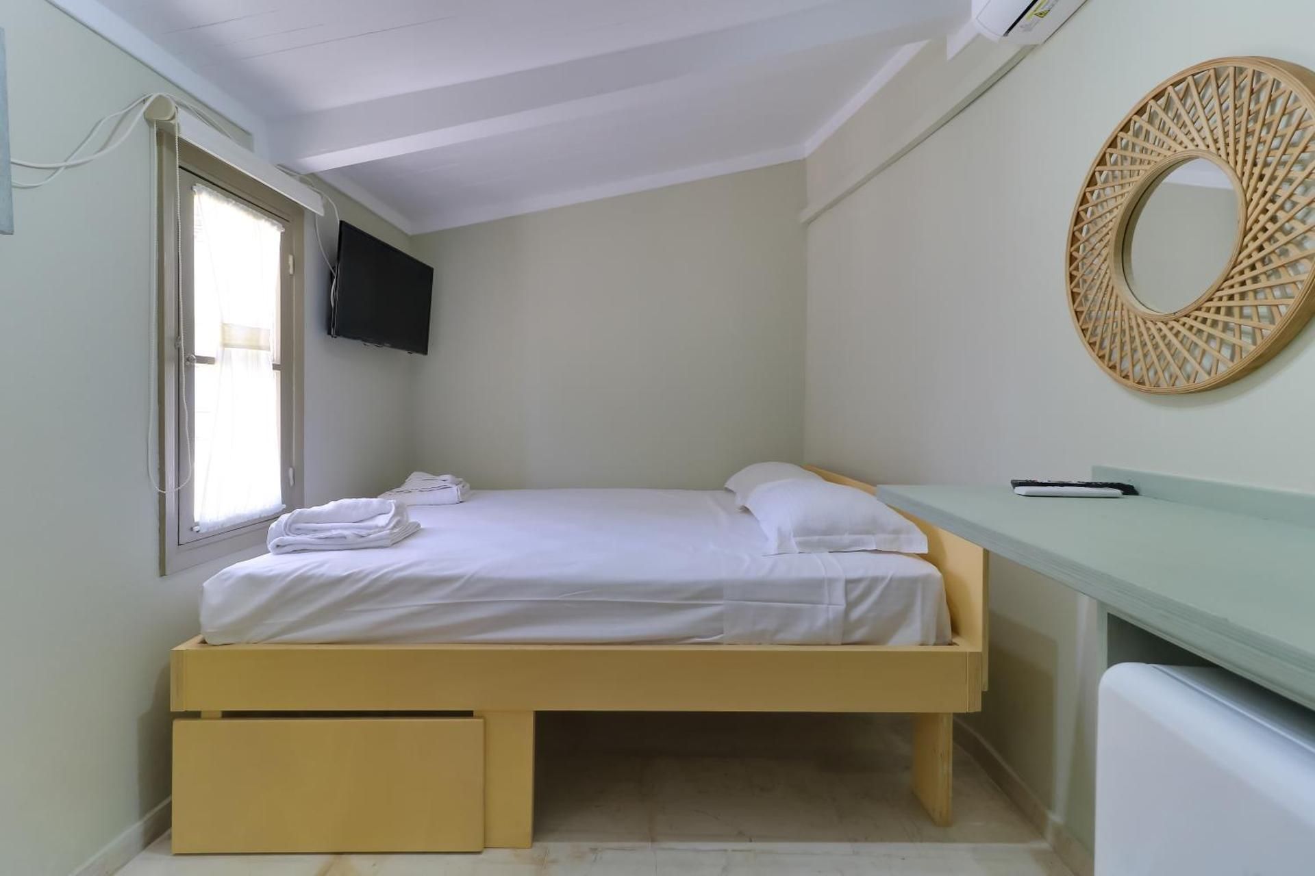 athensvintage Double Room with Terrace 2