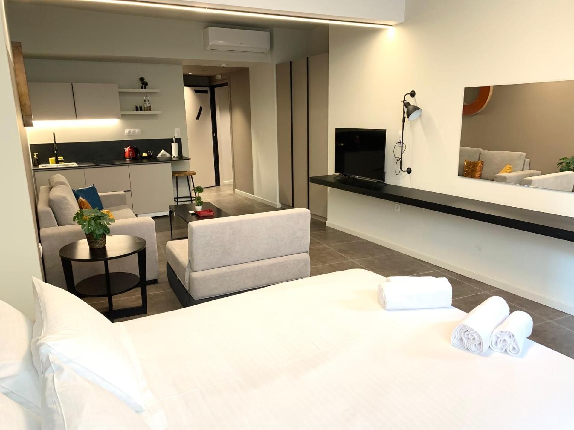 Deluxe Suite