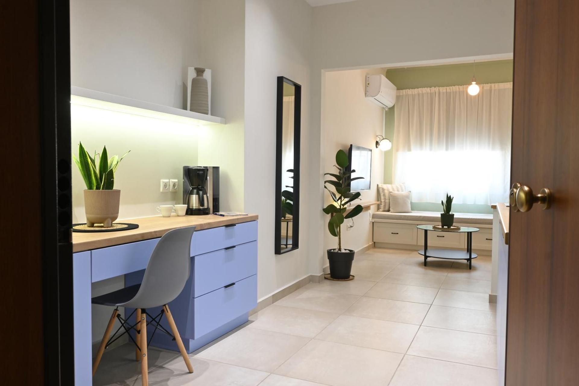 DELUXE APARTMENT