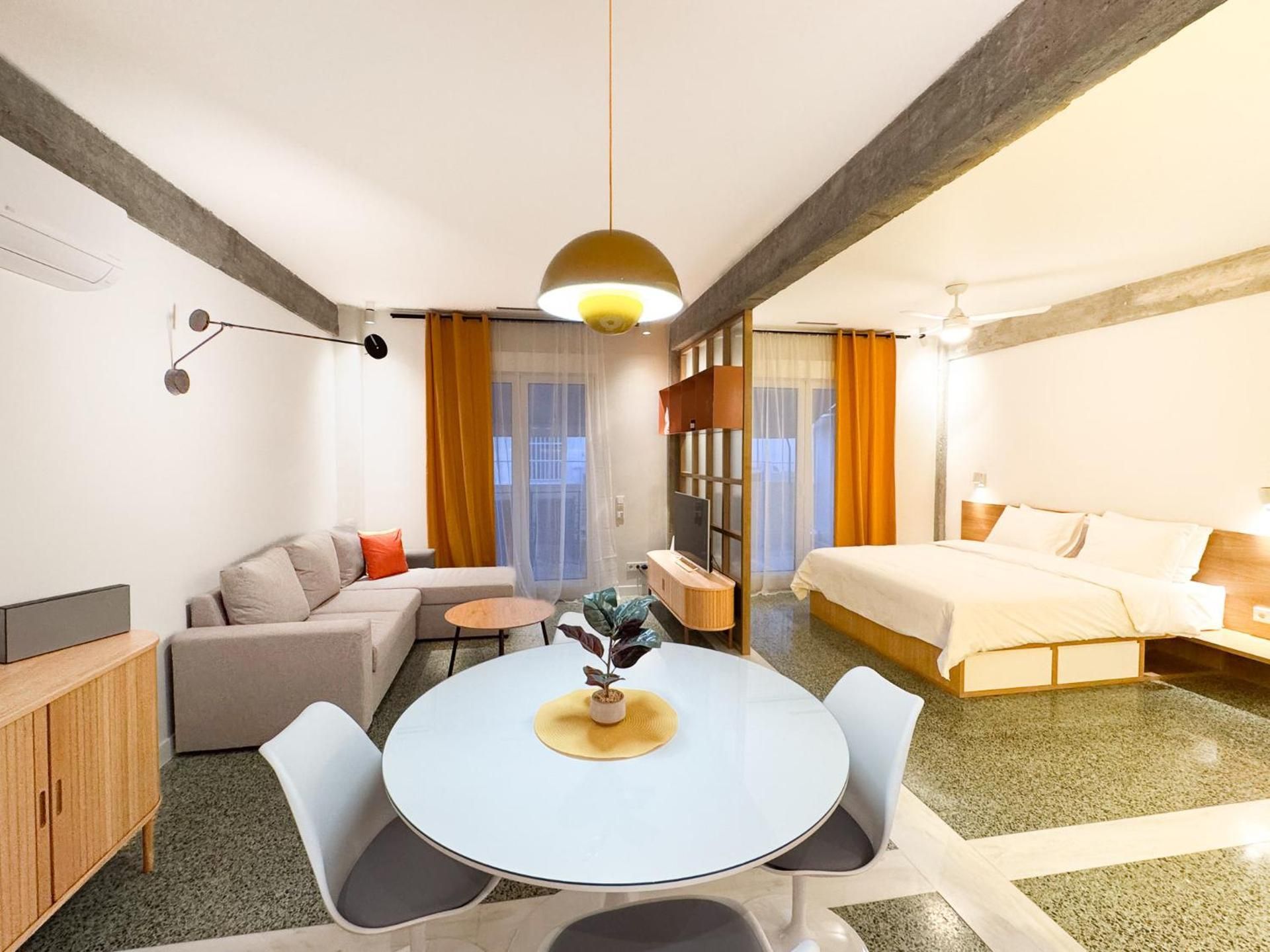 Superior One-Bedroom Apartment with Balcony