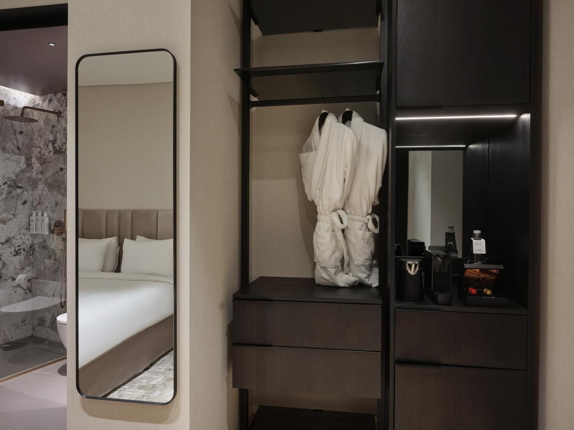 Nur Outline Aparthotel