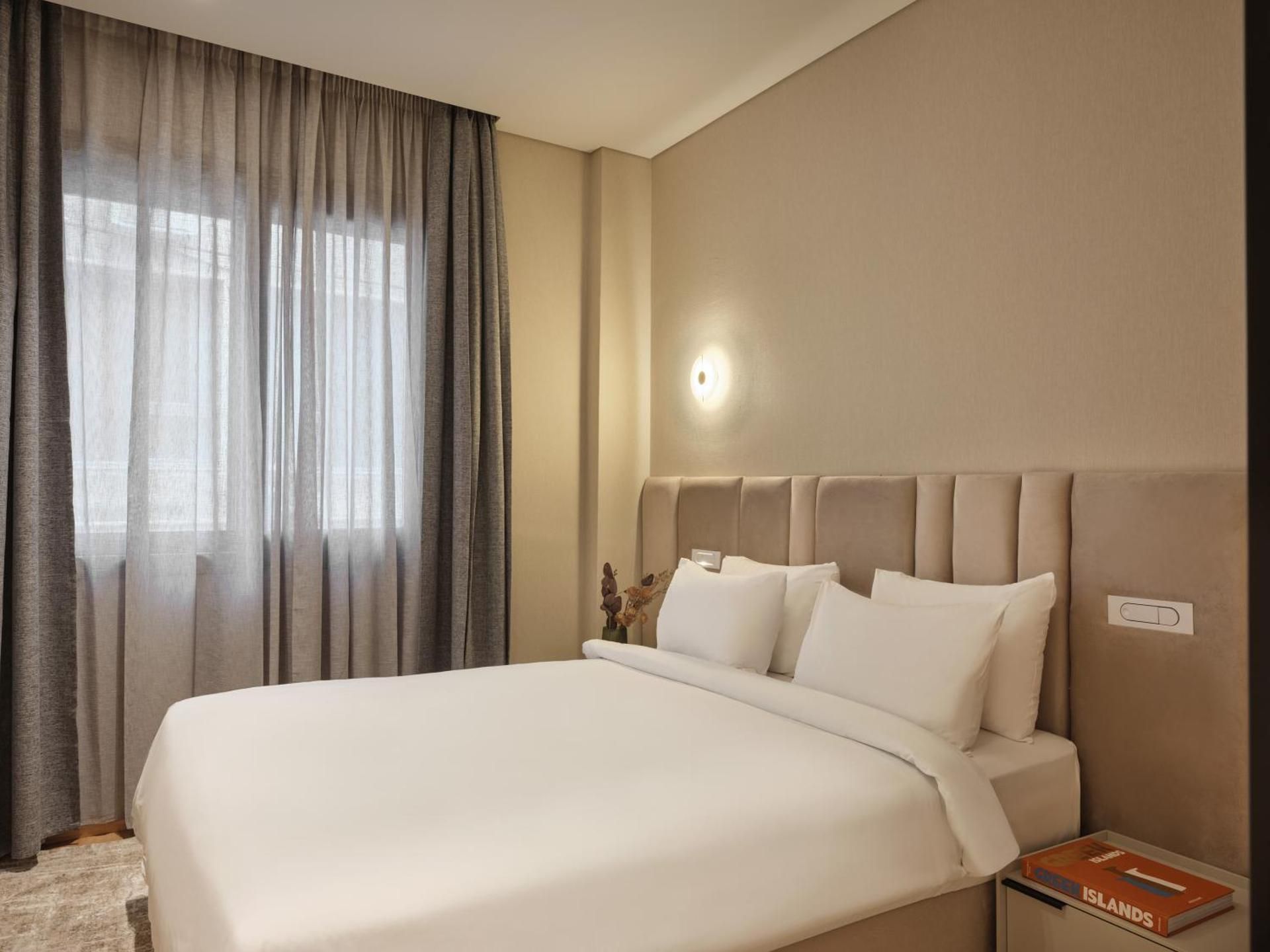 Nur Outline Aparthotel