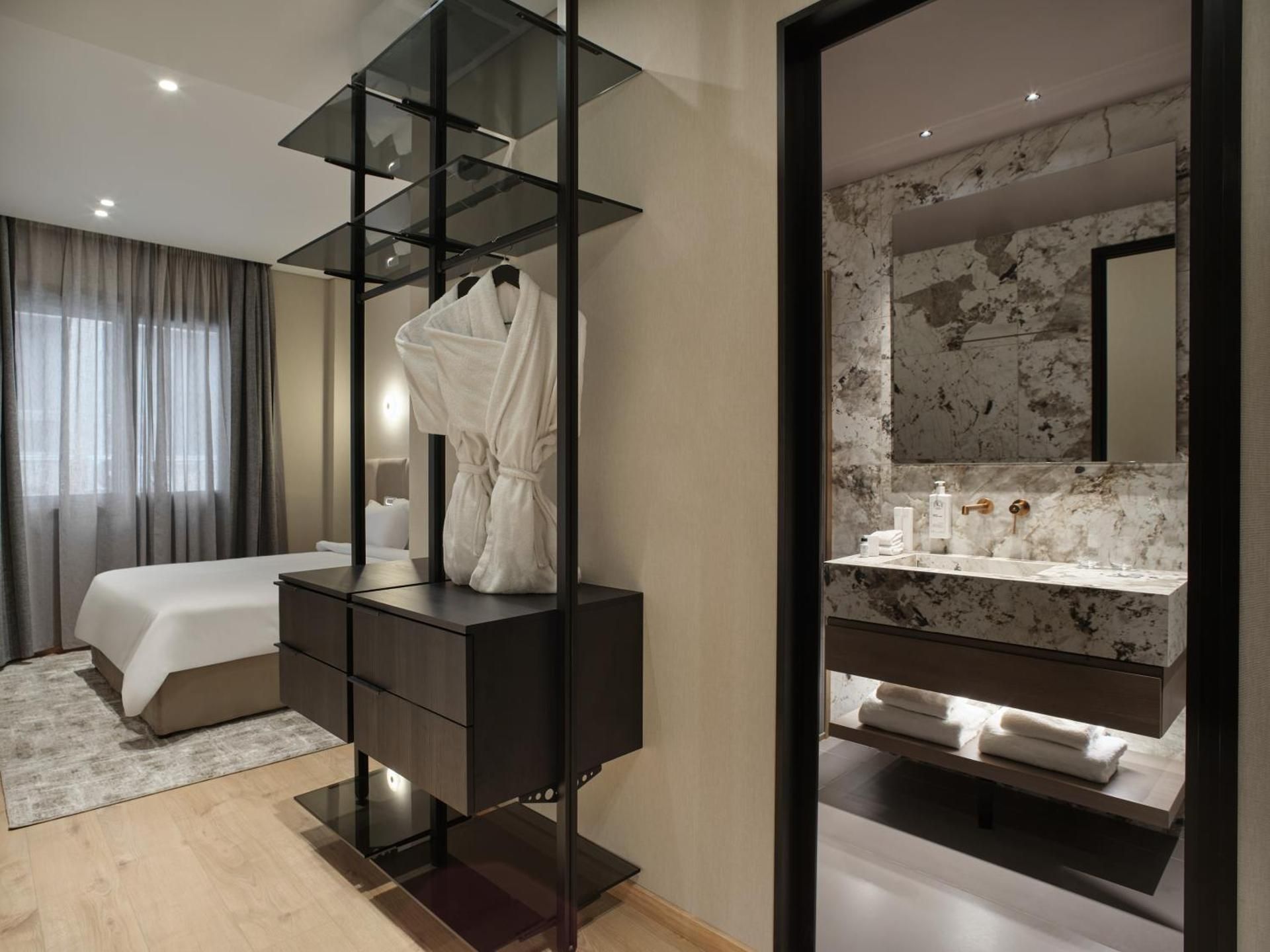 Nur Outline Aparthotel