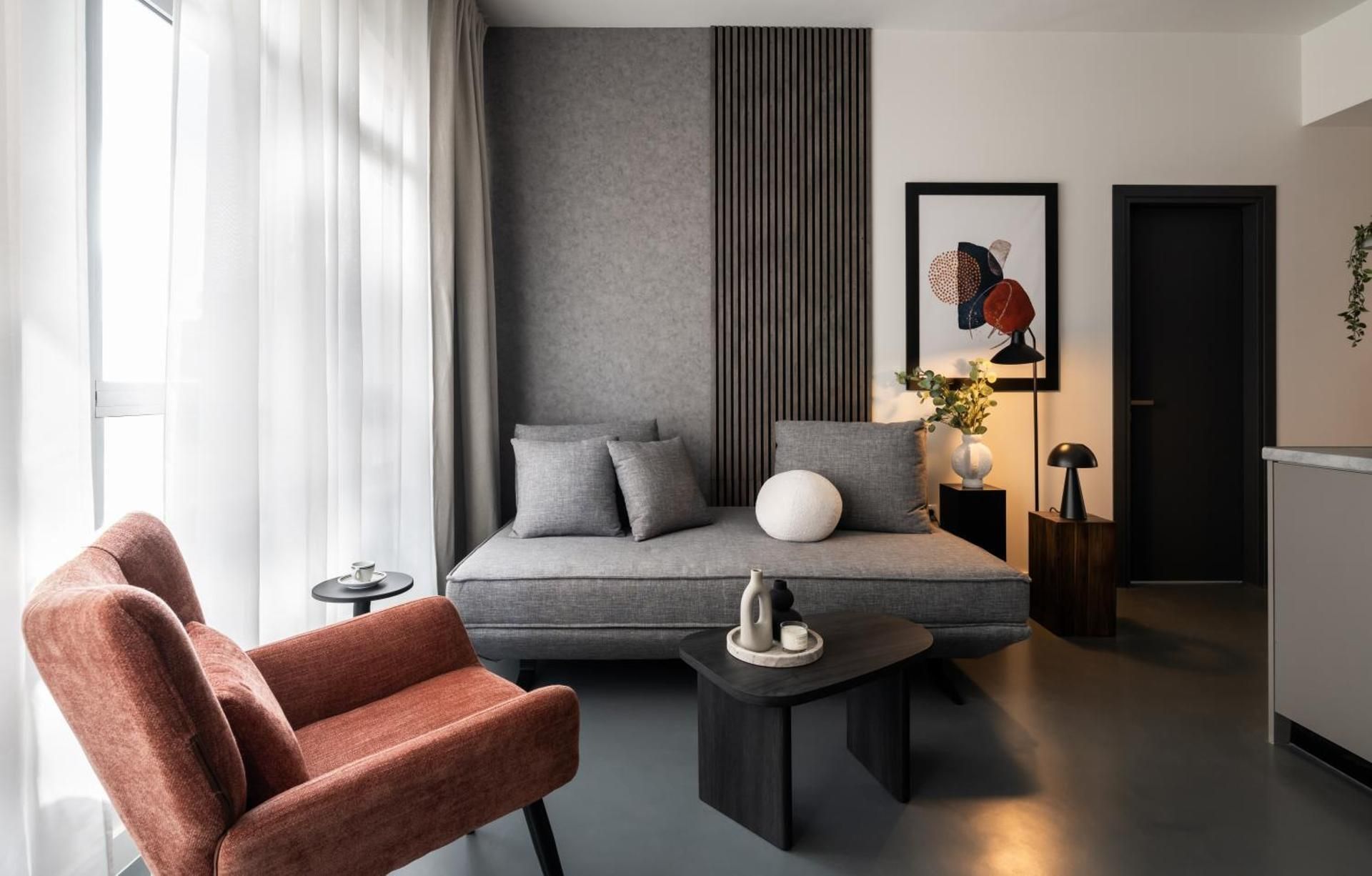 Two-Bedroom Deluxe Apartment with Balcony