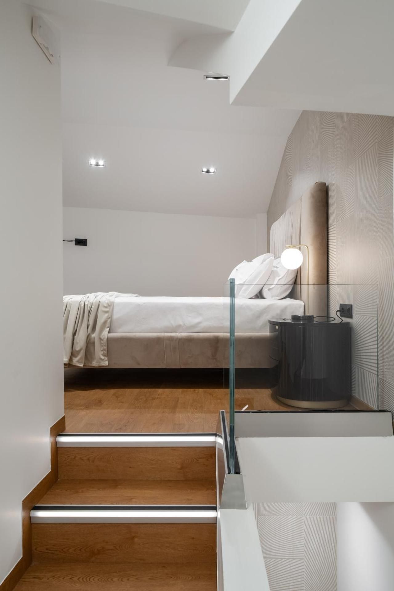 Aeolian Spirit Suites Deluxe Suite