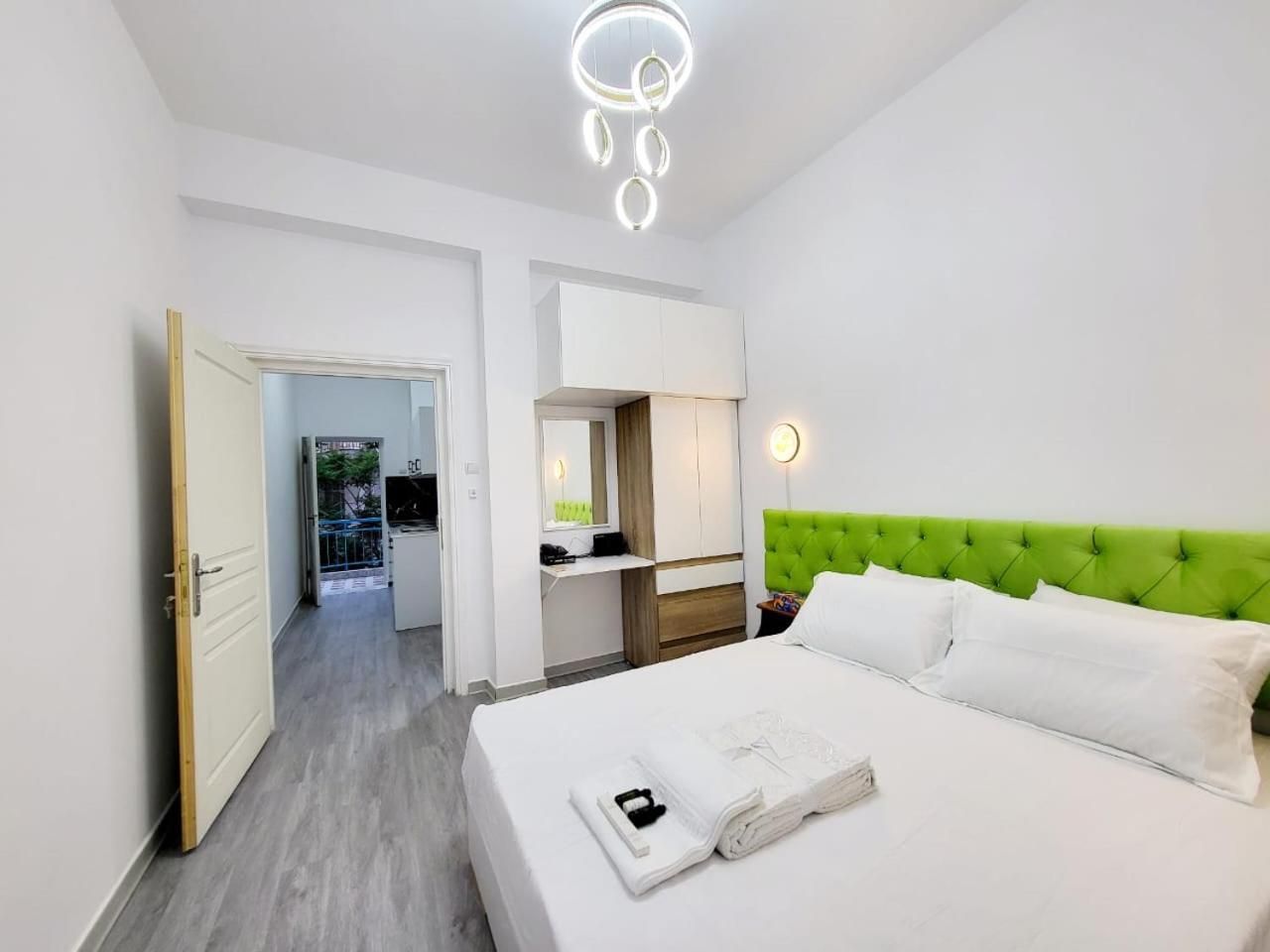 Three-Bedroom Apartment with Balcony