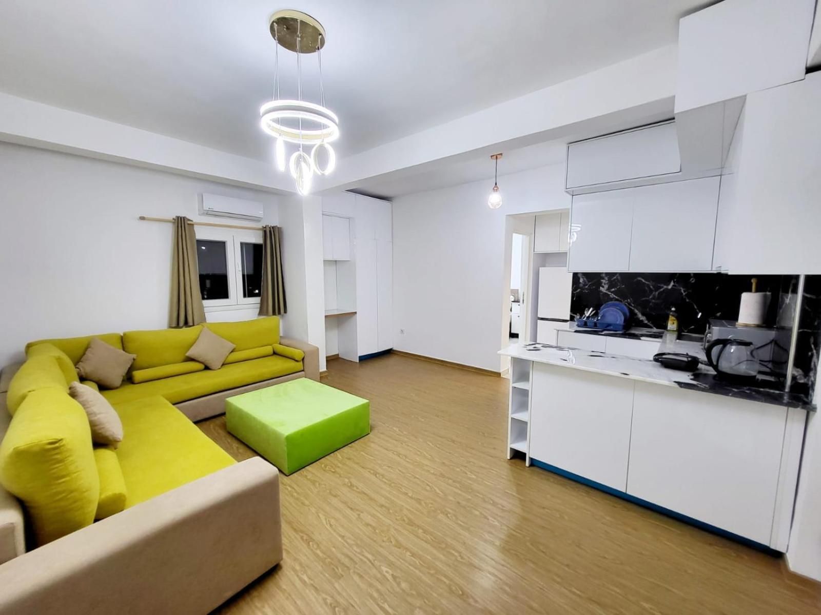Superior One-Bedroom Apartment