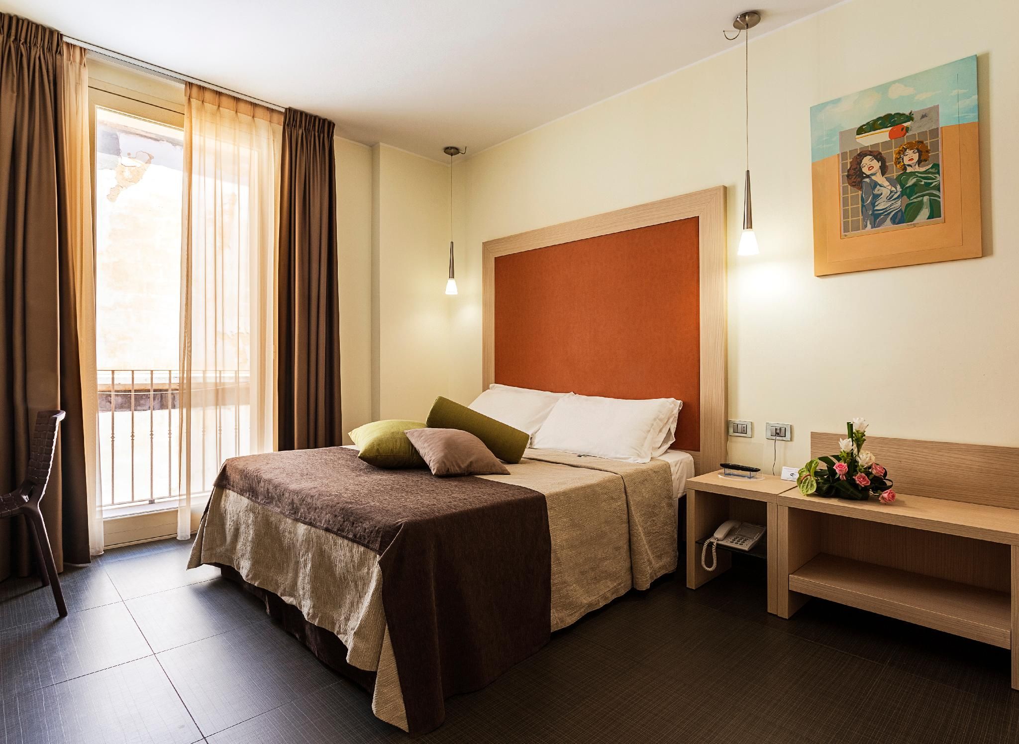 Hotel 33 Baroni - Palazzo Piro  Superior Double Balcony 3