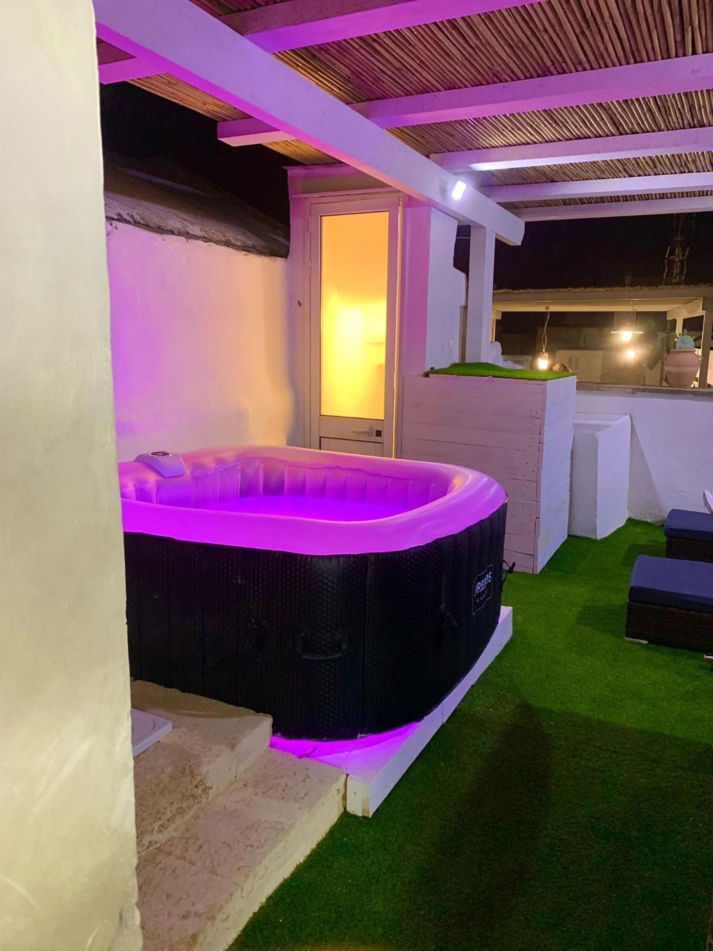 King Room with Spa Bath