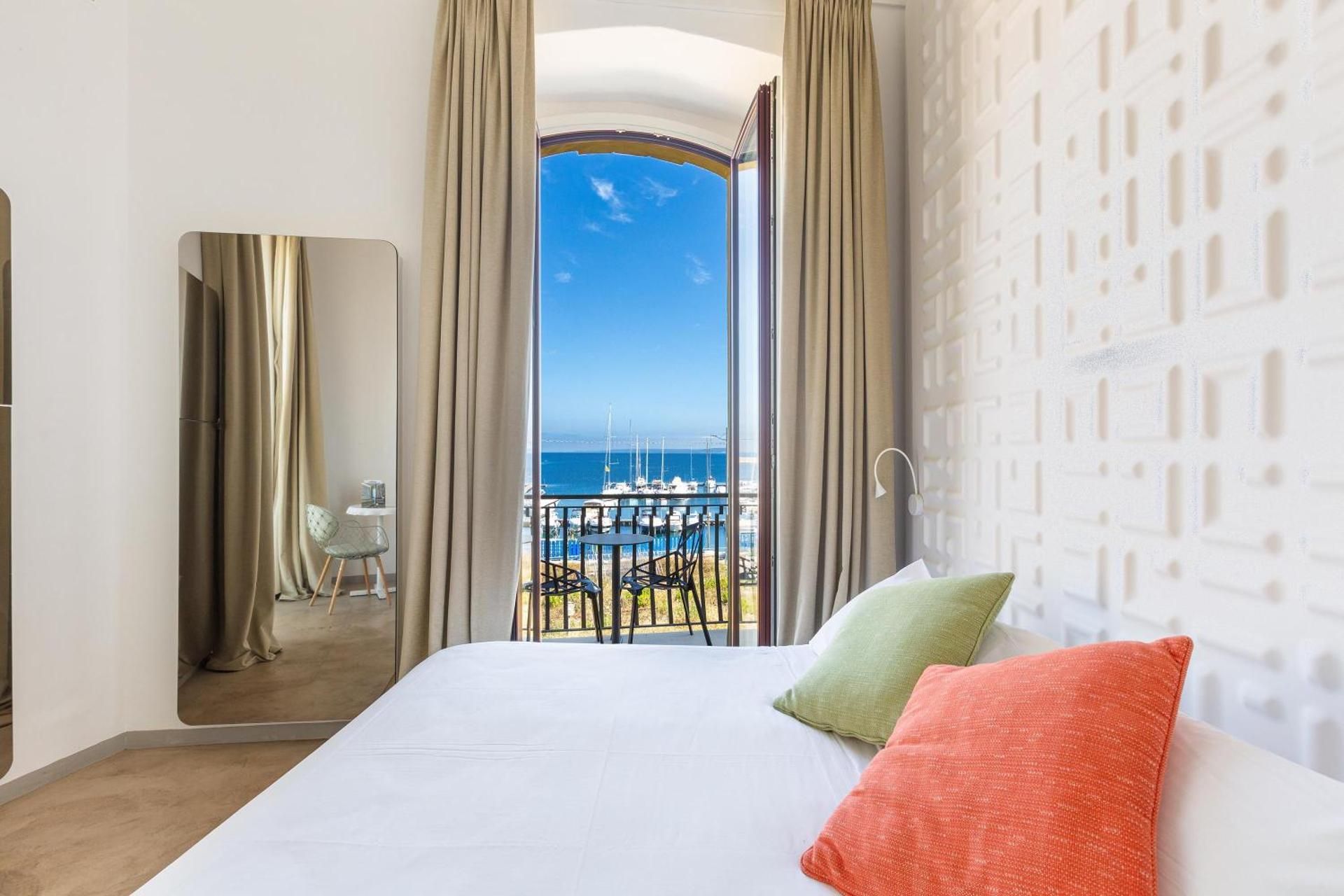 Deluxe Double Room with Sea View