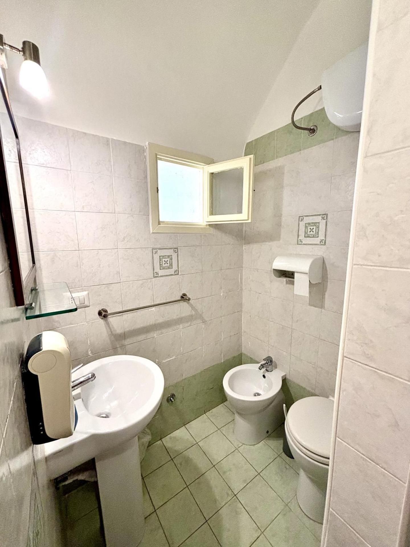 One-Bedroom Apartment with Garden