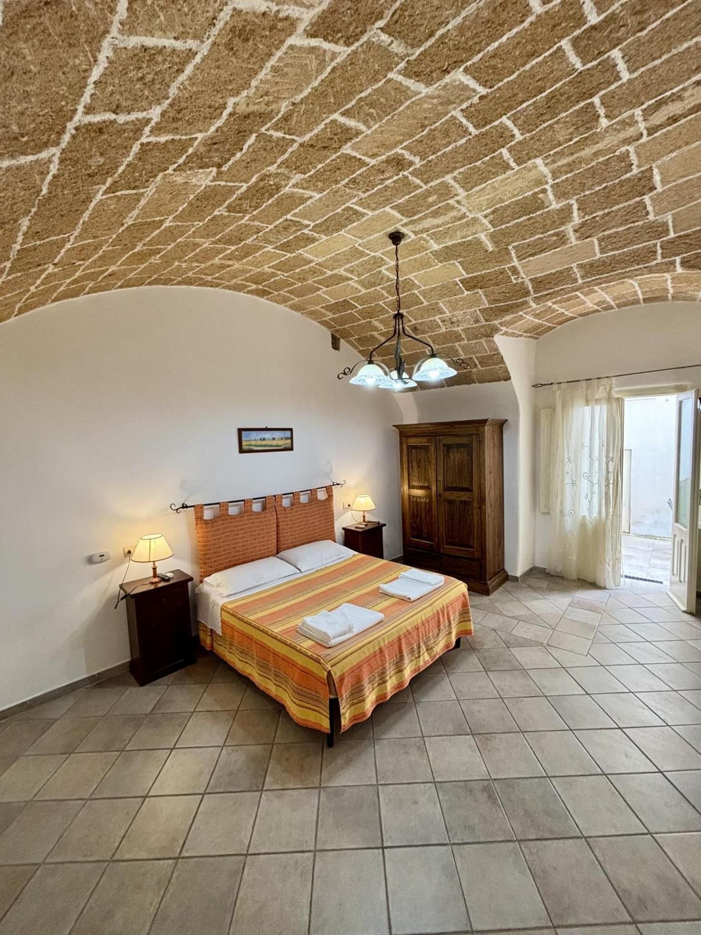 One-Bedroom Apartment with Garden