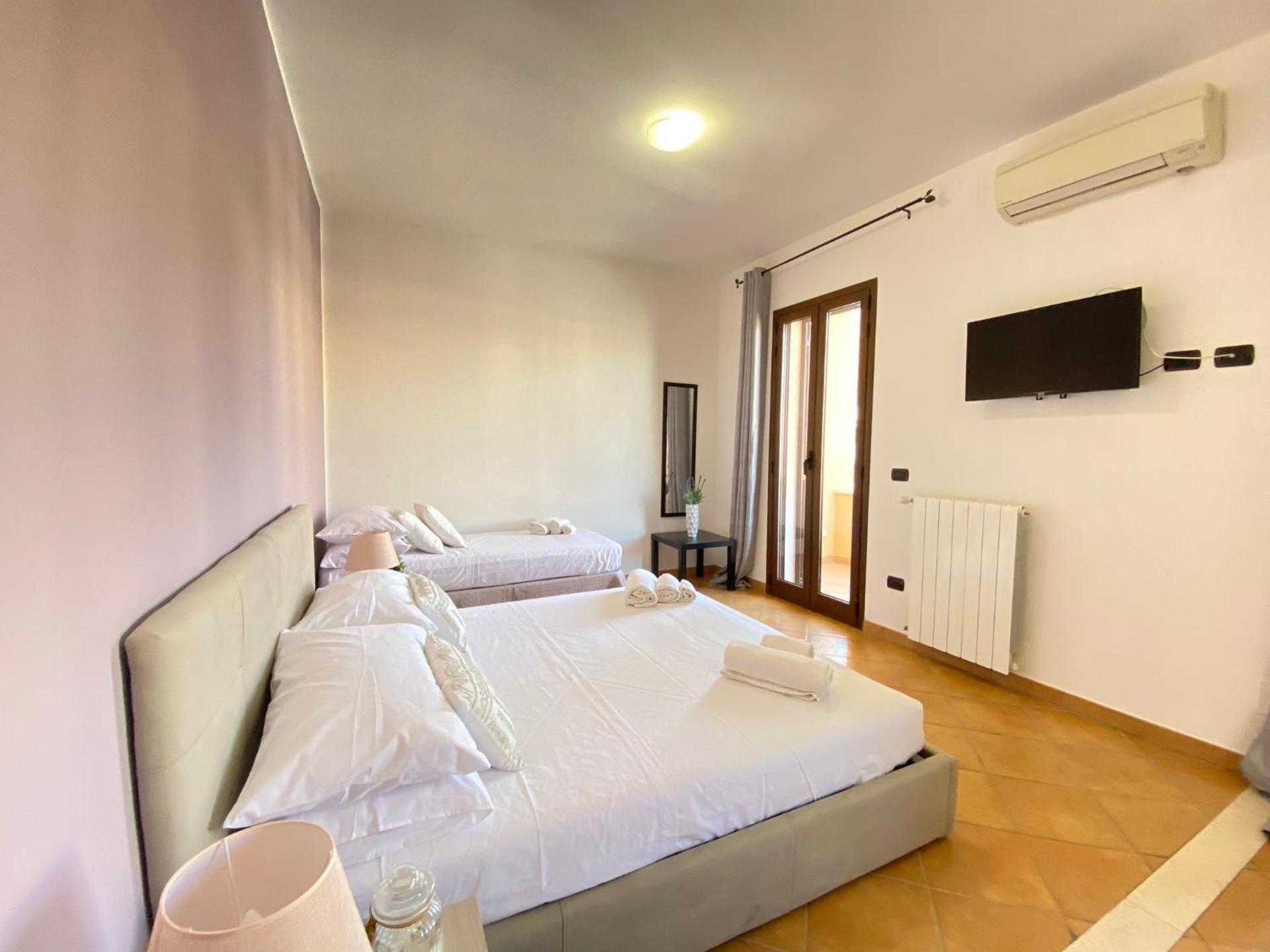 Triple Room with Balcony