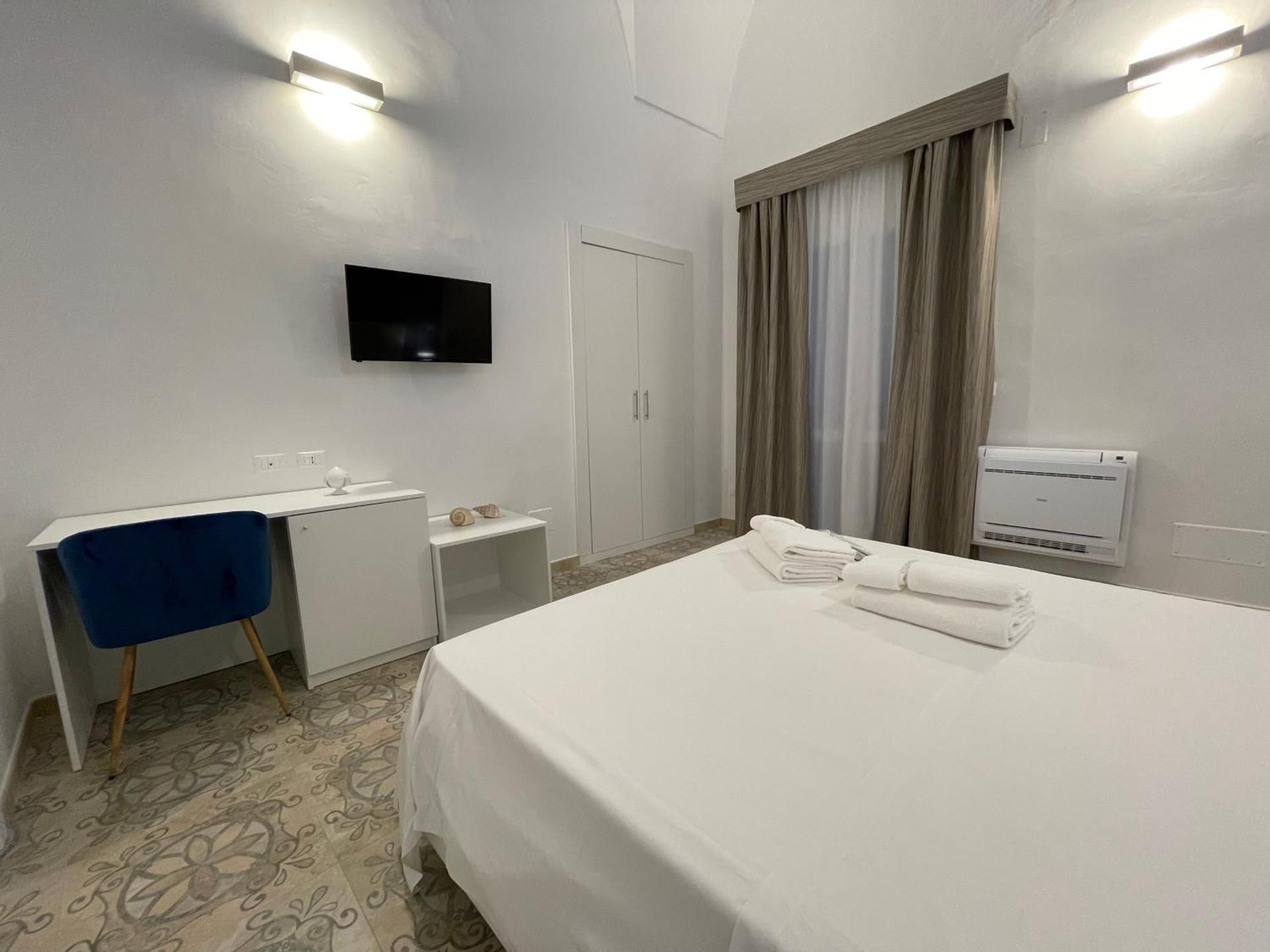 Triple Room with Terrace