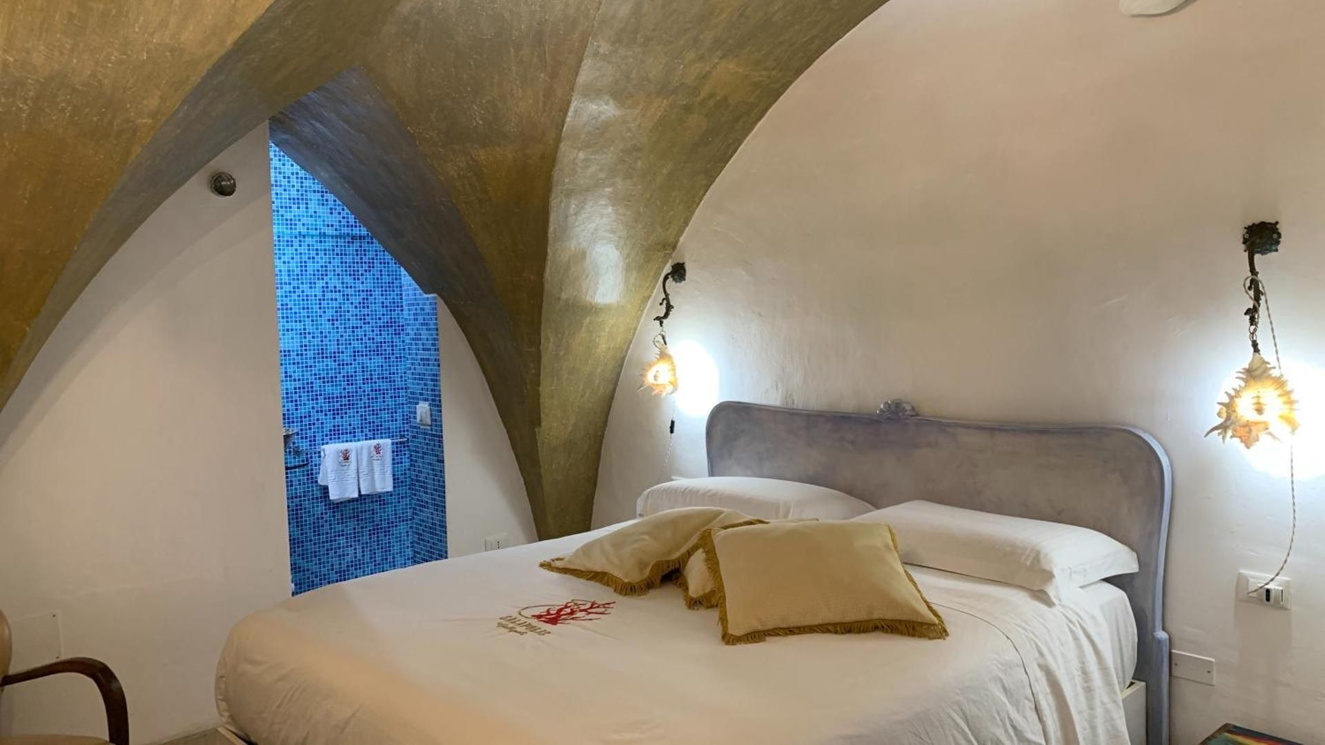 Deluxe Two-Bedroom Apartment with Terrace