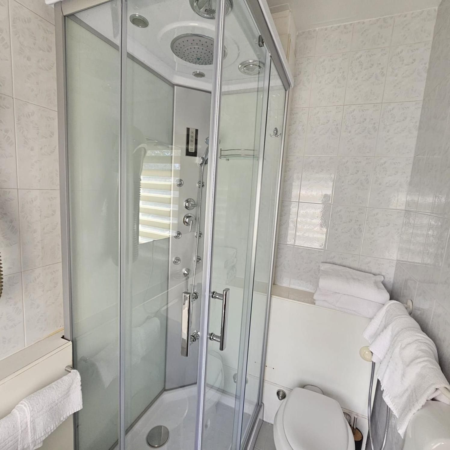 Hotel City Verona Superior Quadruple Room 3