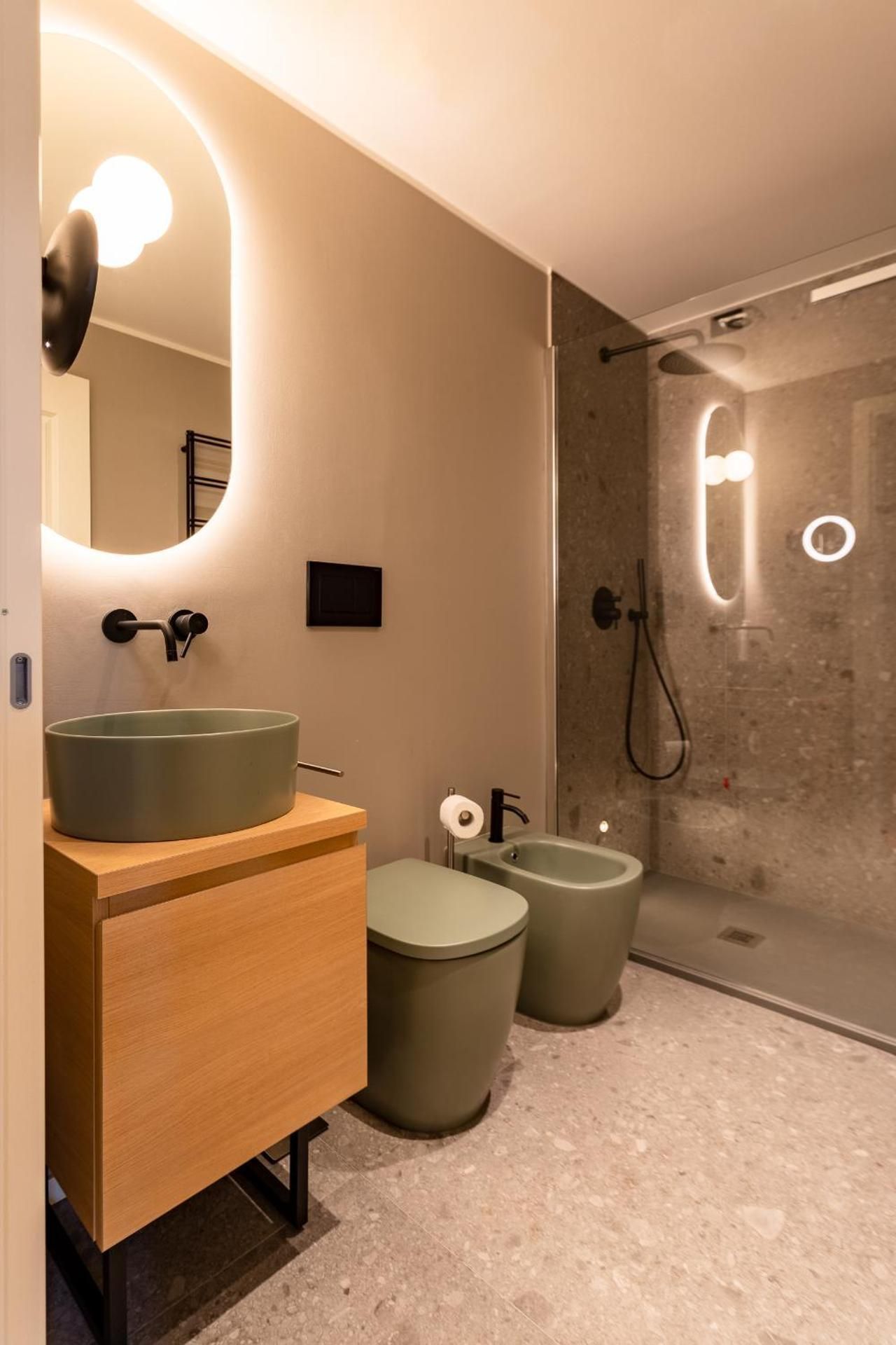 Superior One-Bedroom Apartment with Balcony