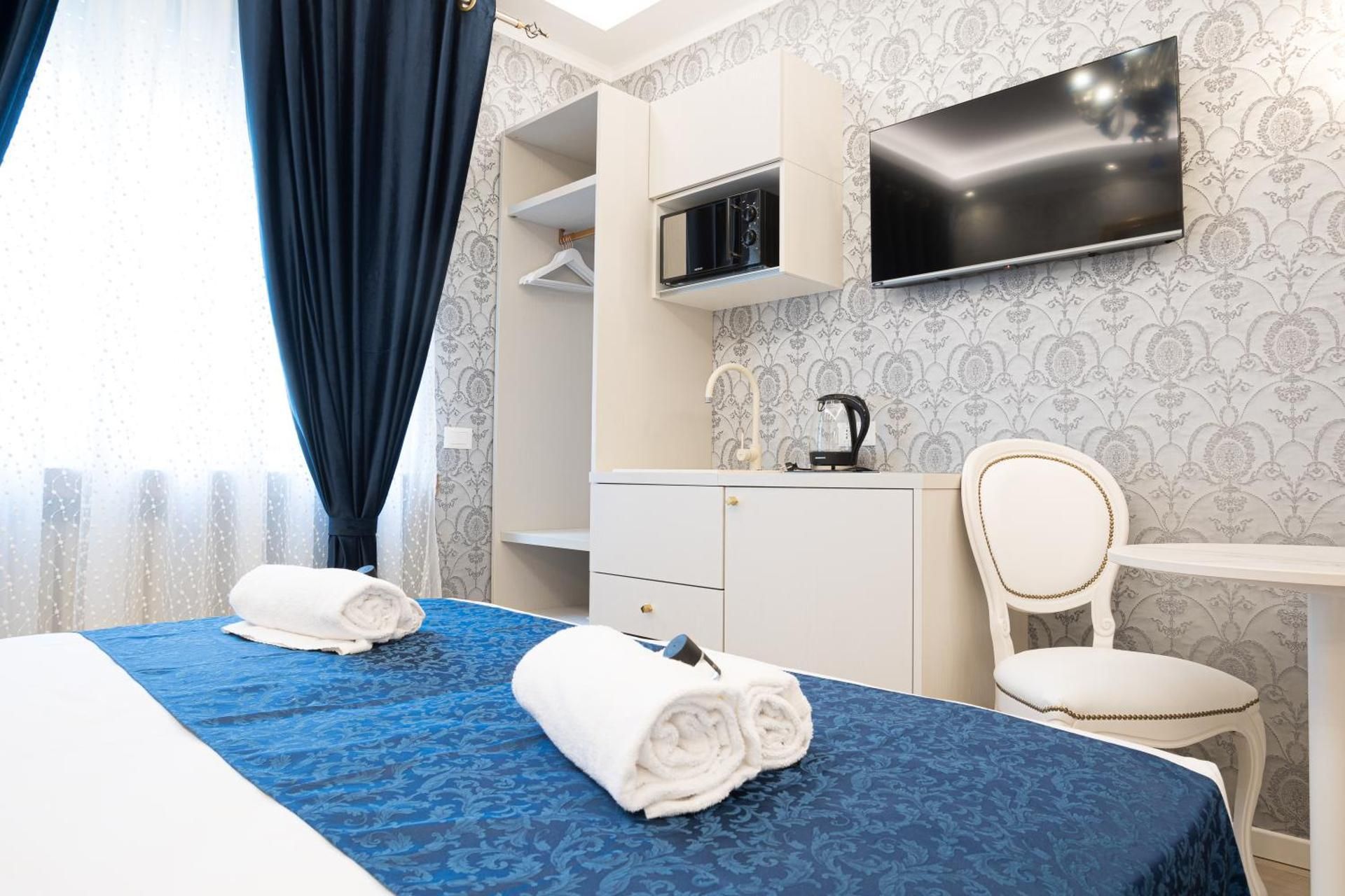 Luxury Triple Room