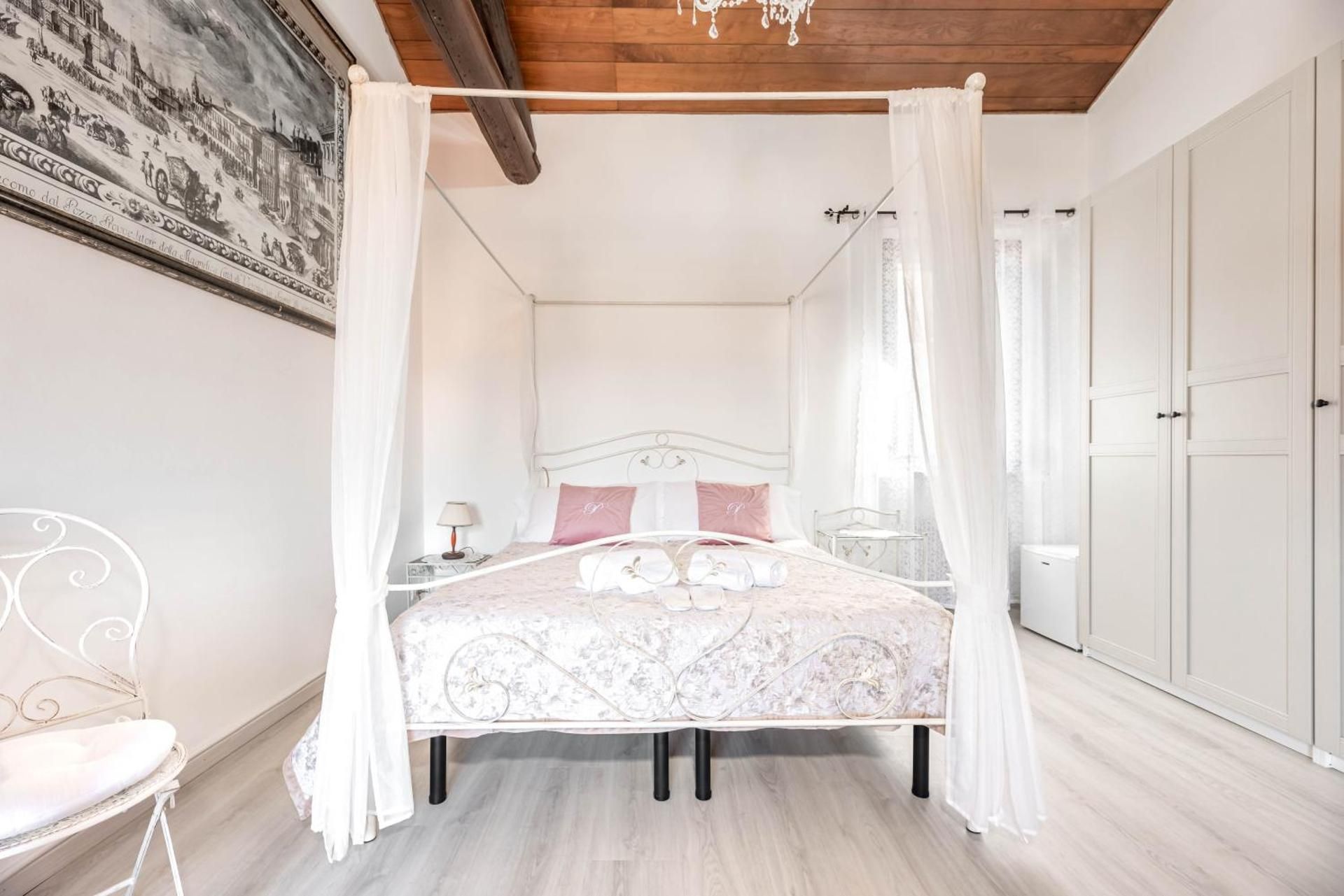 Superior Double Room with City View
