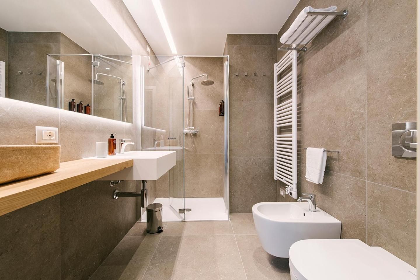 Deluxe One-Bedroom Apartment with City View
