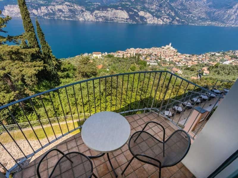 Quadruple Room with Lake View