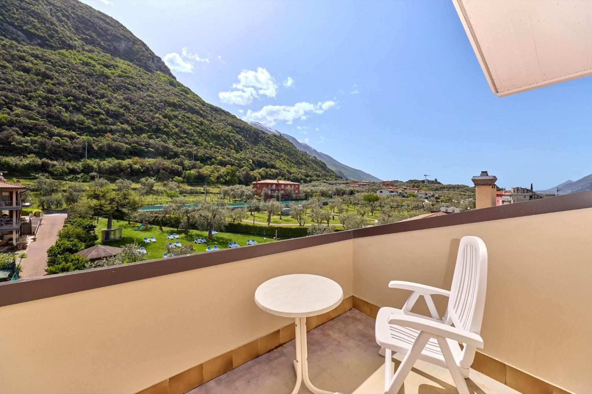 Single Room with Garden View