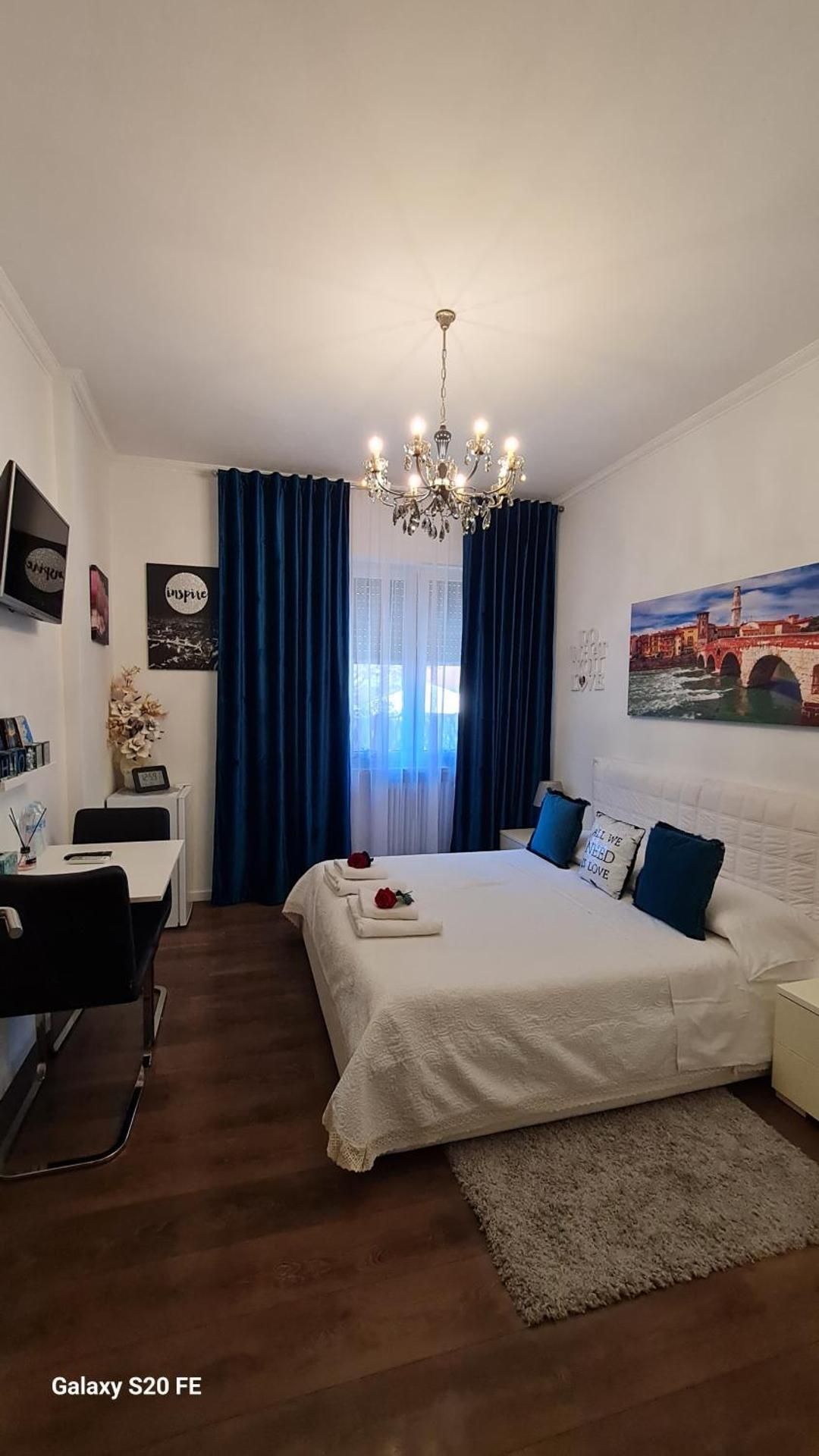 Standard Double Room with Shared Bathroom