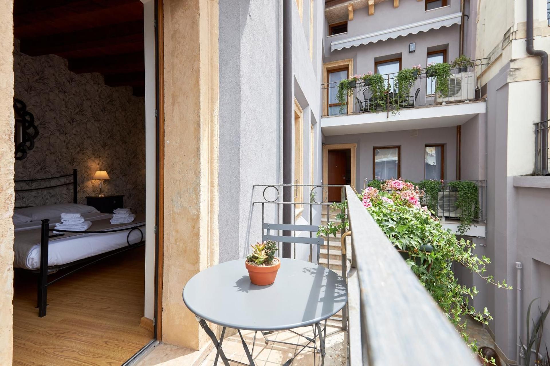 Studio with Terrace
