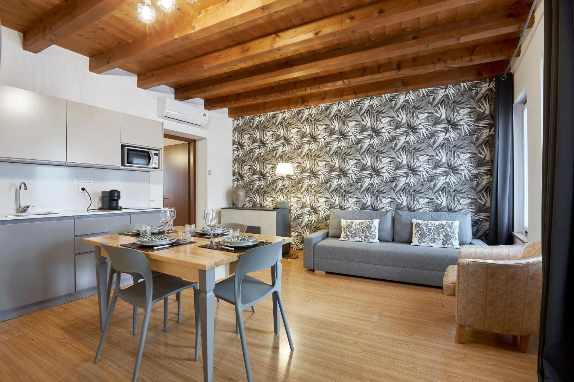 Suite Apartment