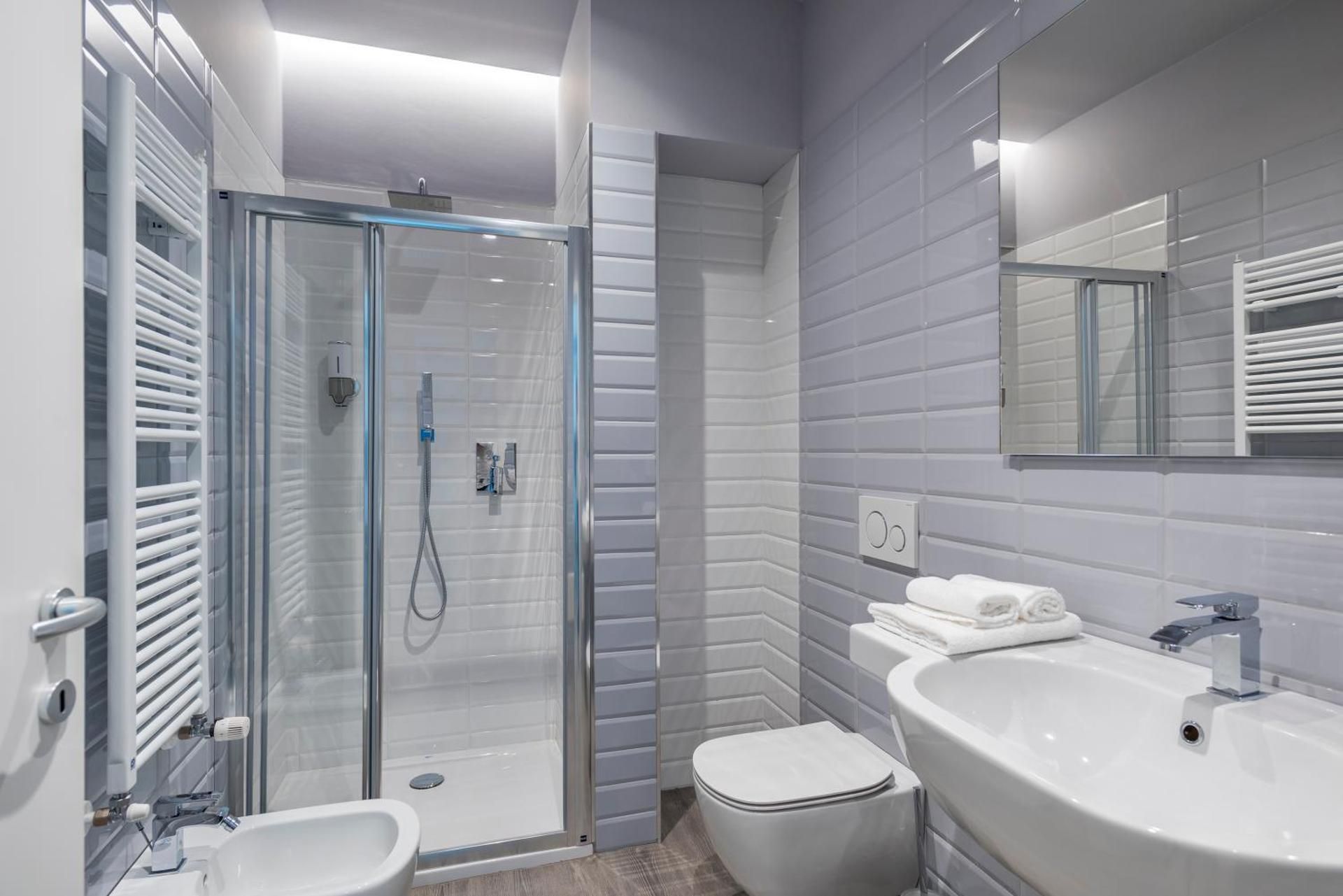 Superior One-Bedroom Apartment with Balcony