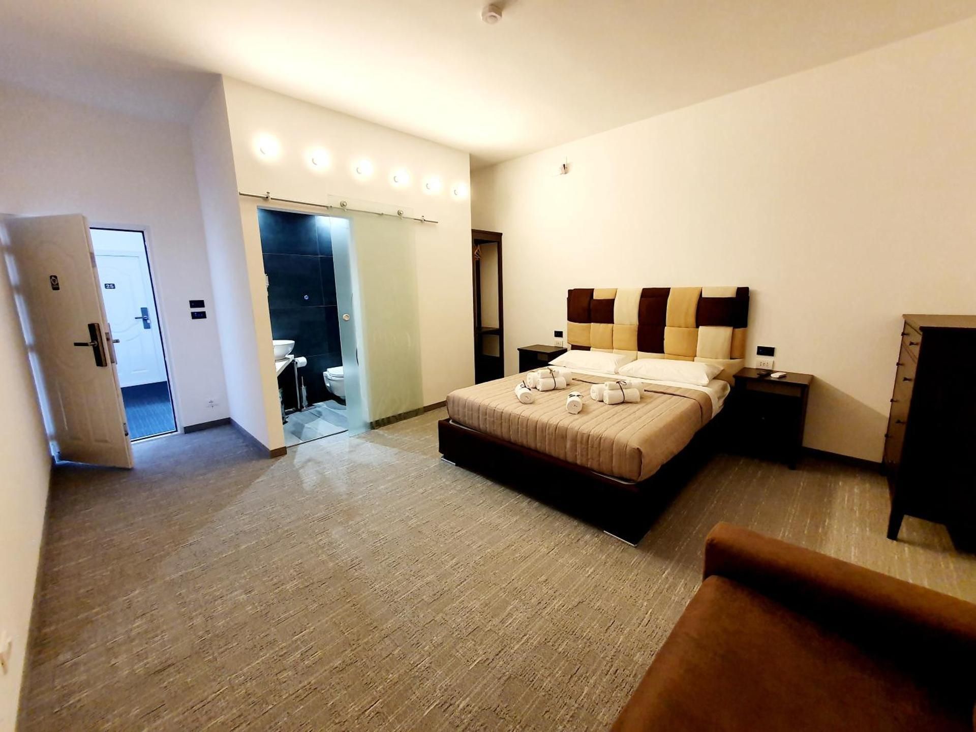 Triple Room with Bathroom