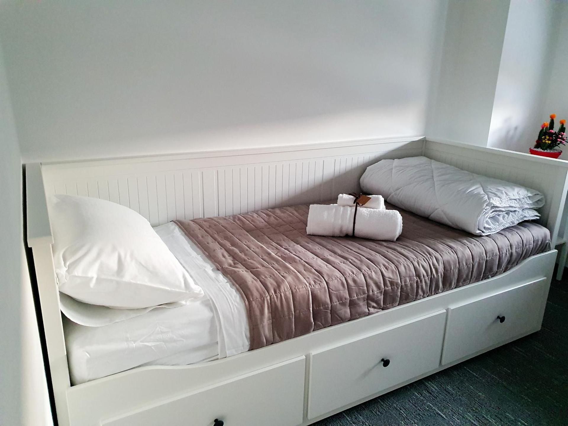 Locazione Turistica CasaNostra Single Room with Shared Bathroom 2