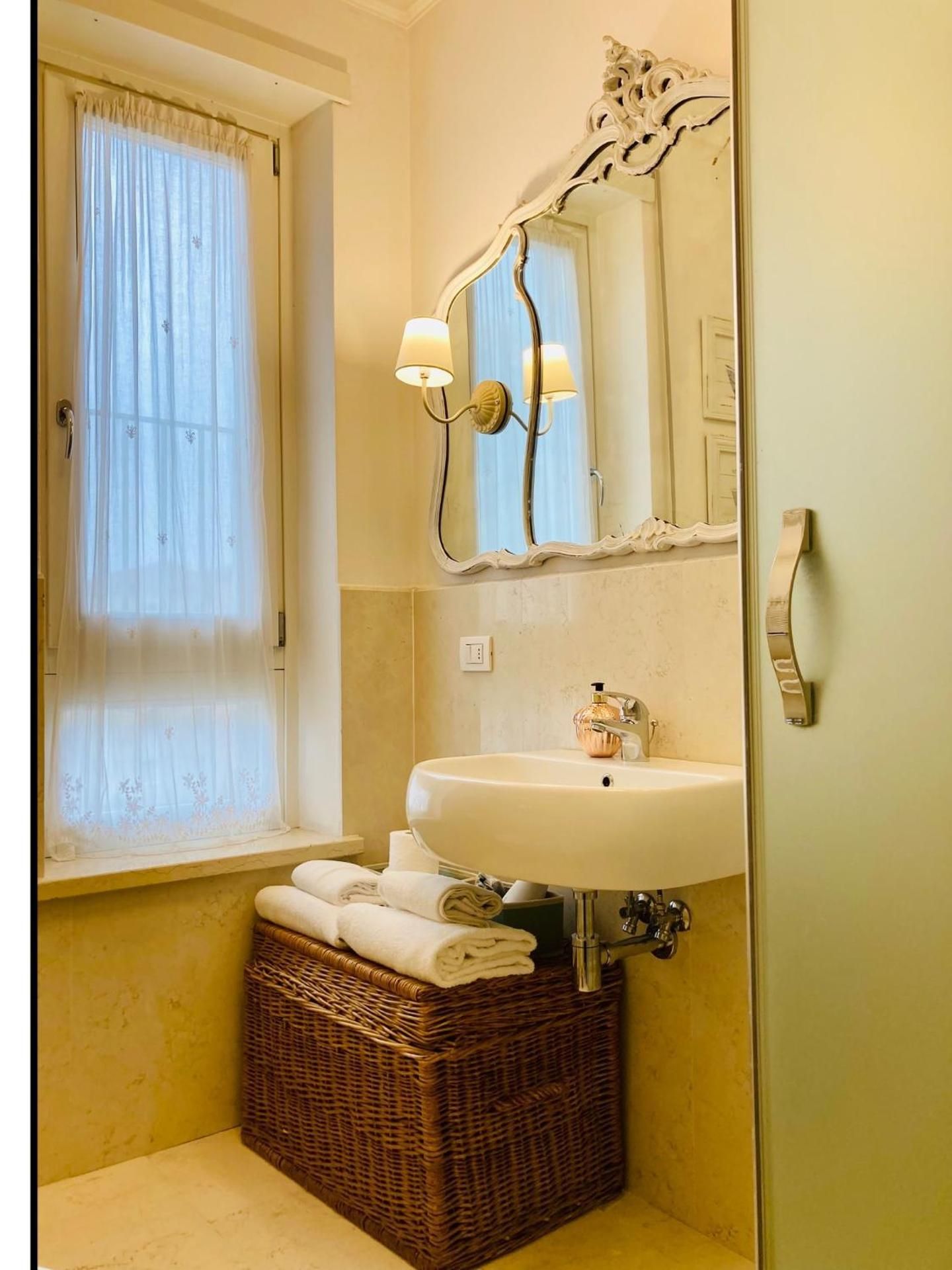 Double Room with Private External Bathroom