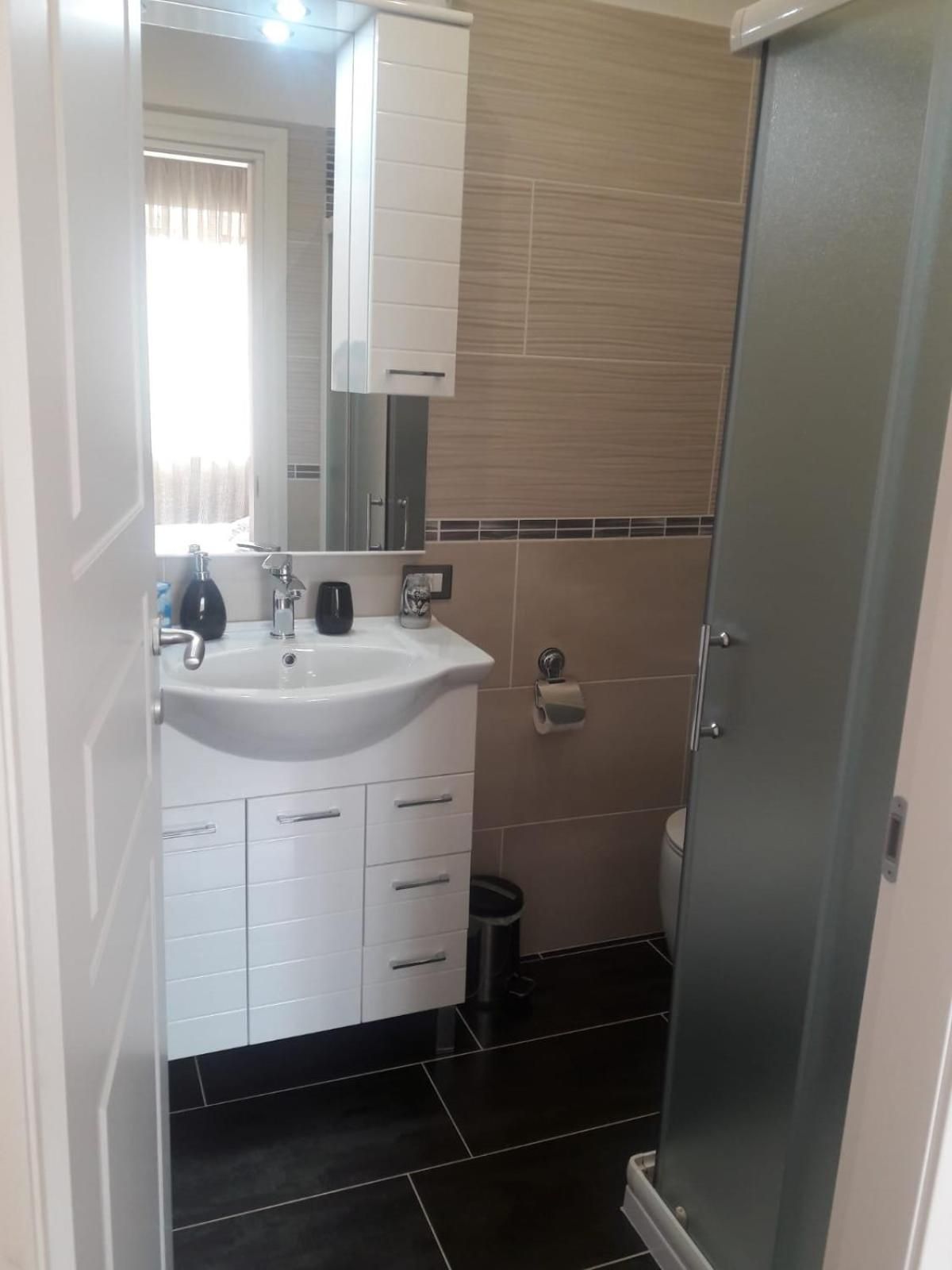 Standard Double Room with Private Bathroom