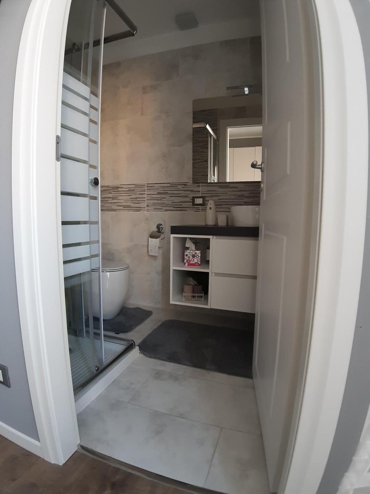 Deluxe Double Room with Private Bathroom