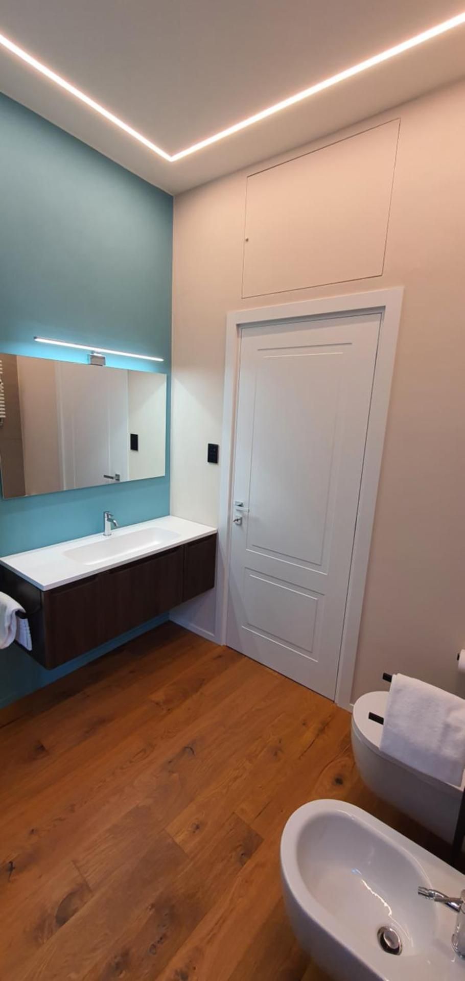 One-Bedroom Deluxe Apartment