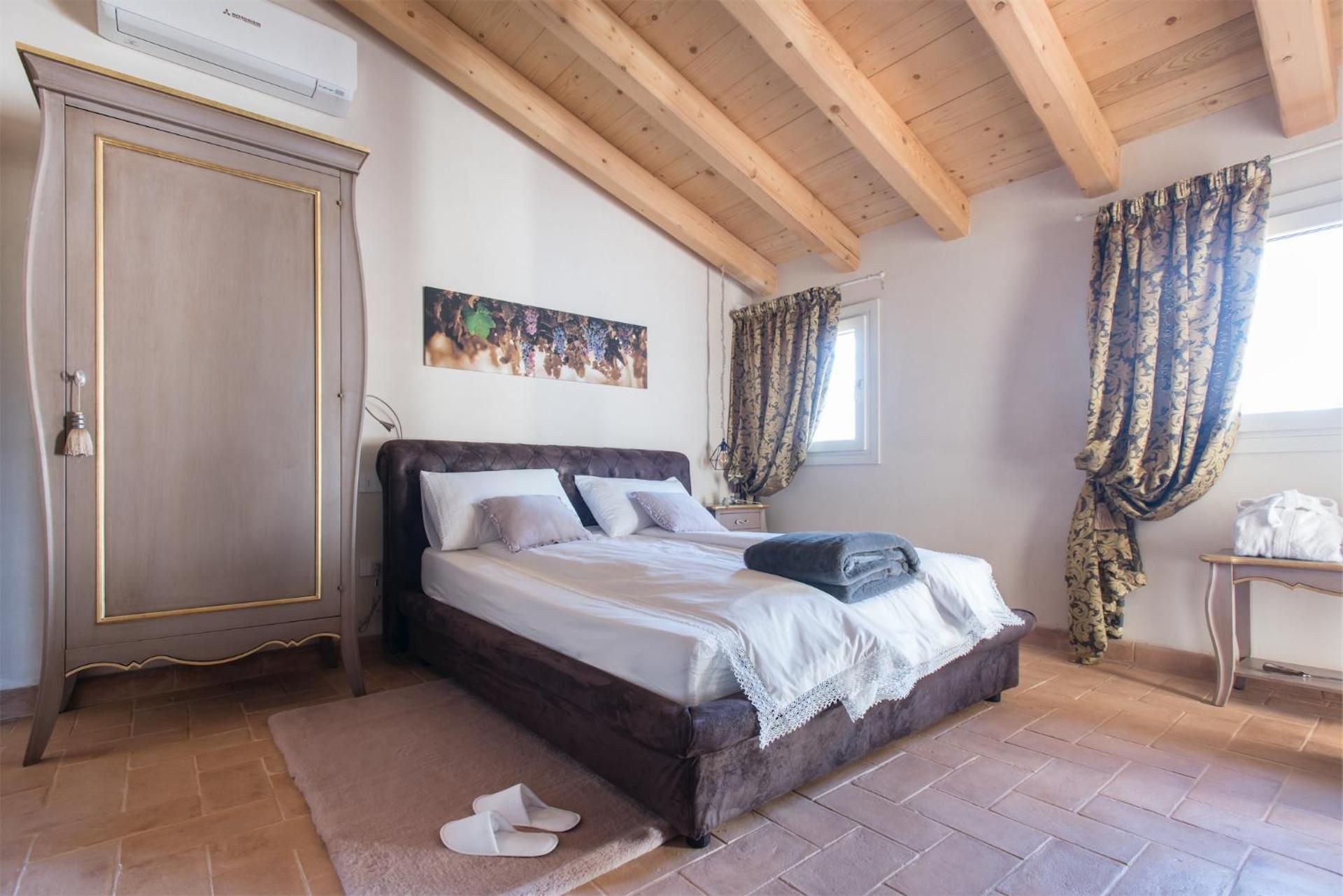 Queen Room with Garden View