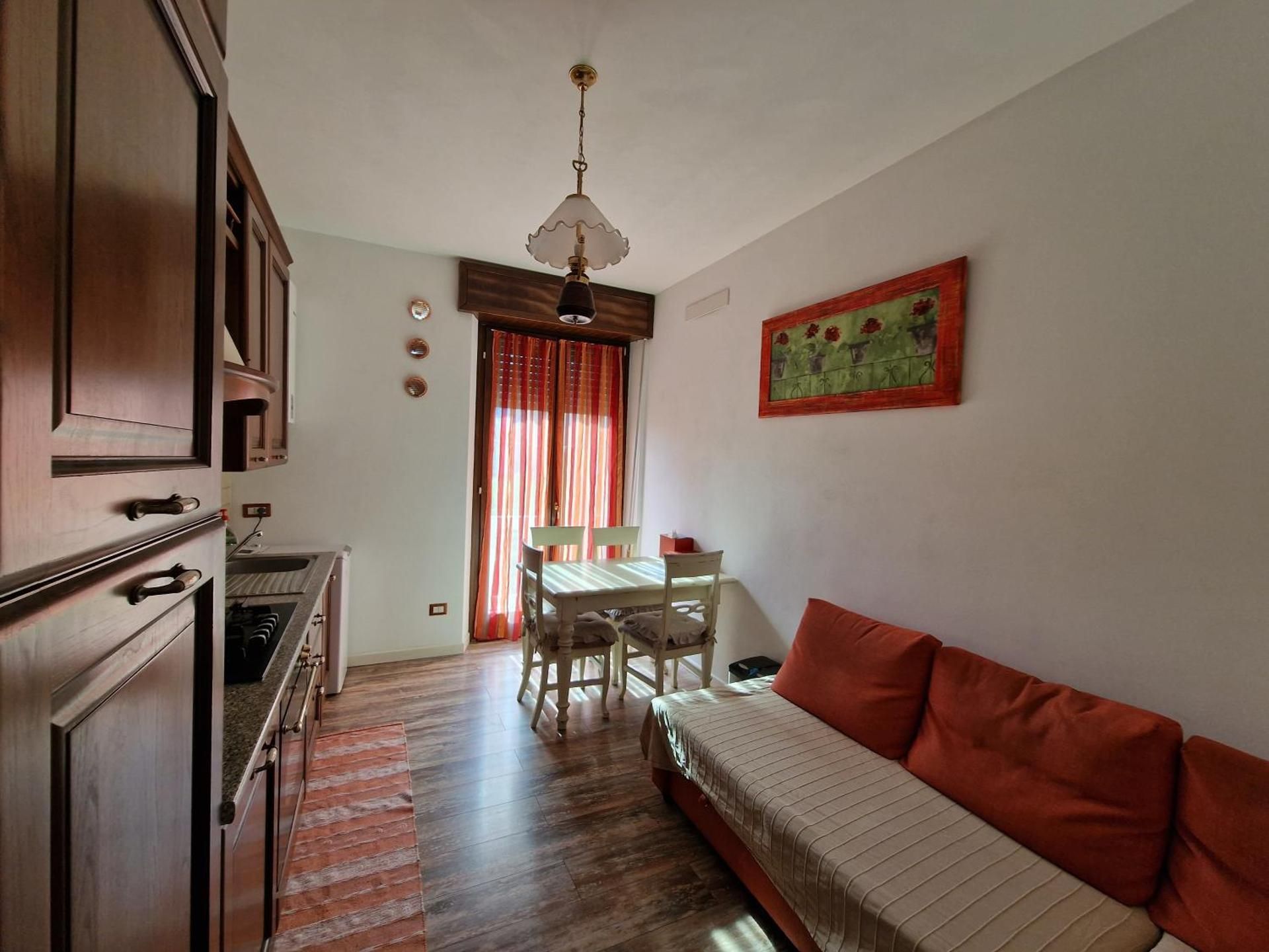 Twin Room with Shared Bathroom