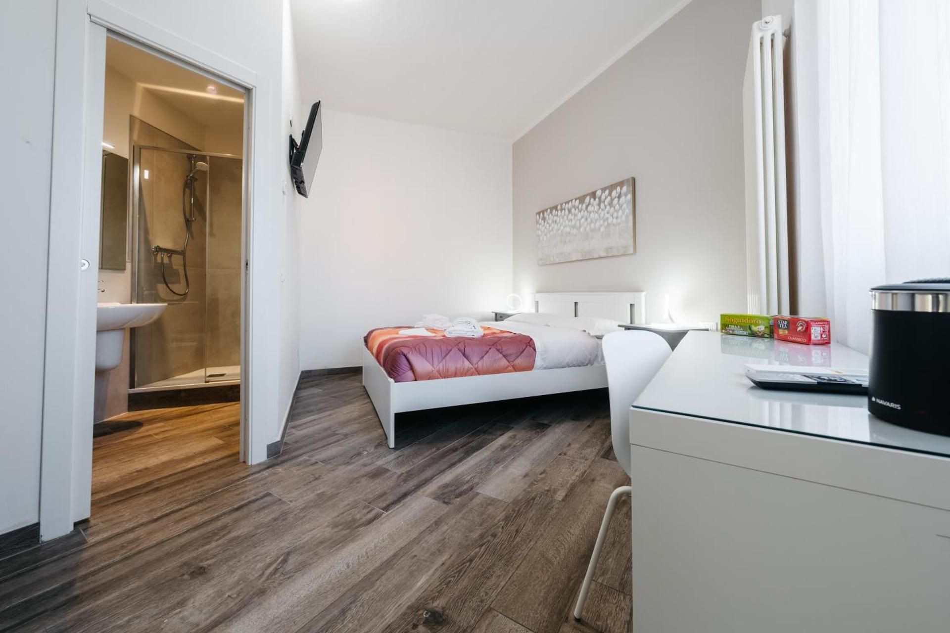 Large Double Room