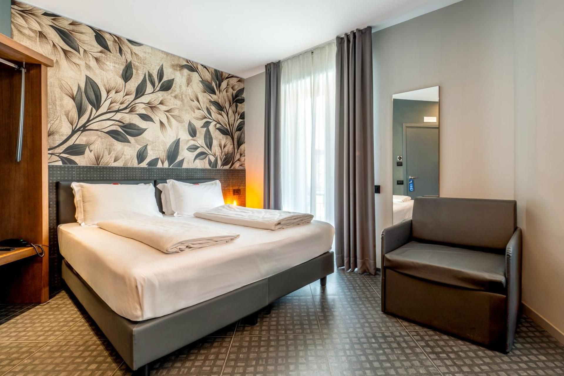 Junior Suite with Balcony