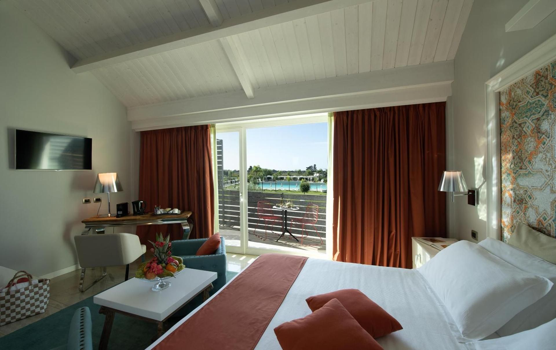 Queen Room with Pool View
