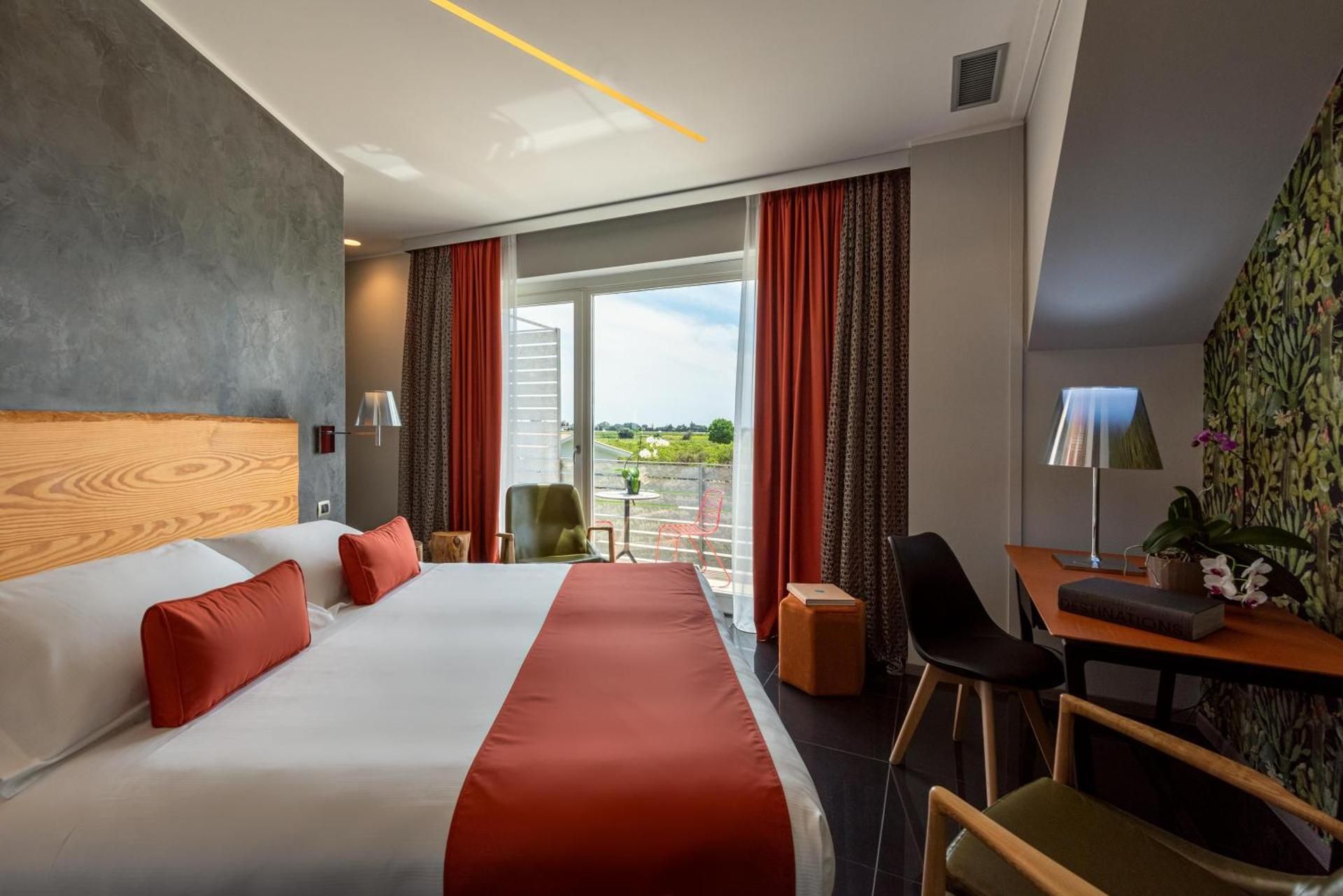Junior Suite with Pool View